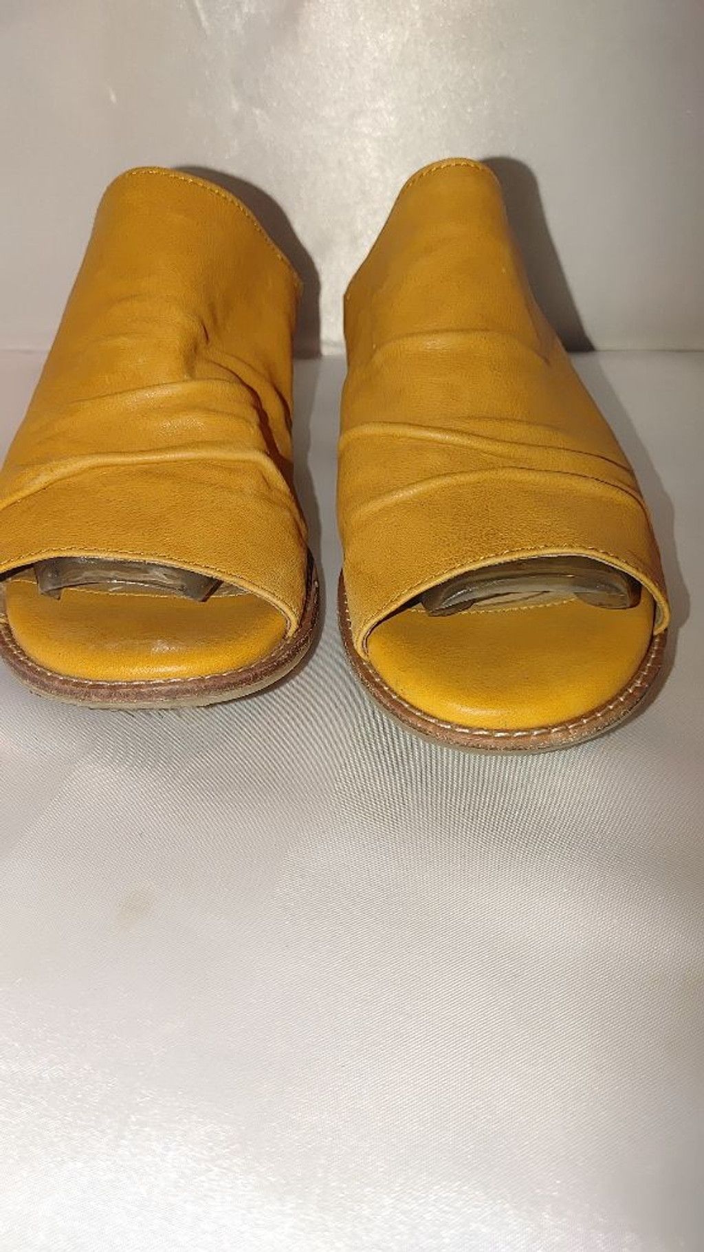 Soffe Sofft Nessa Leather Slide on Mimosa Size 8.5M Size US 8.5 / IT 38.5 - 4 Thumbnail