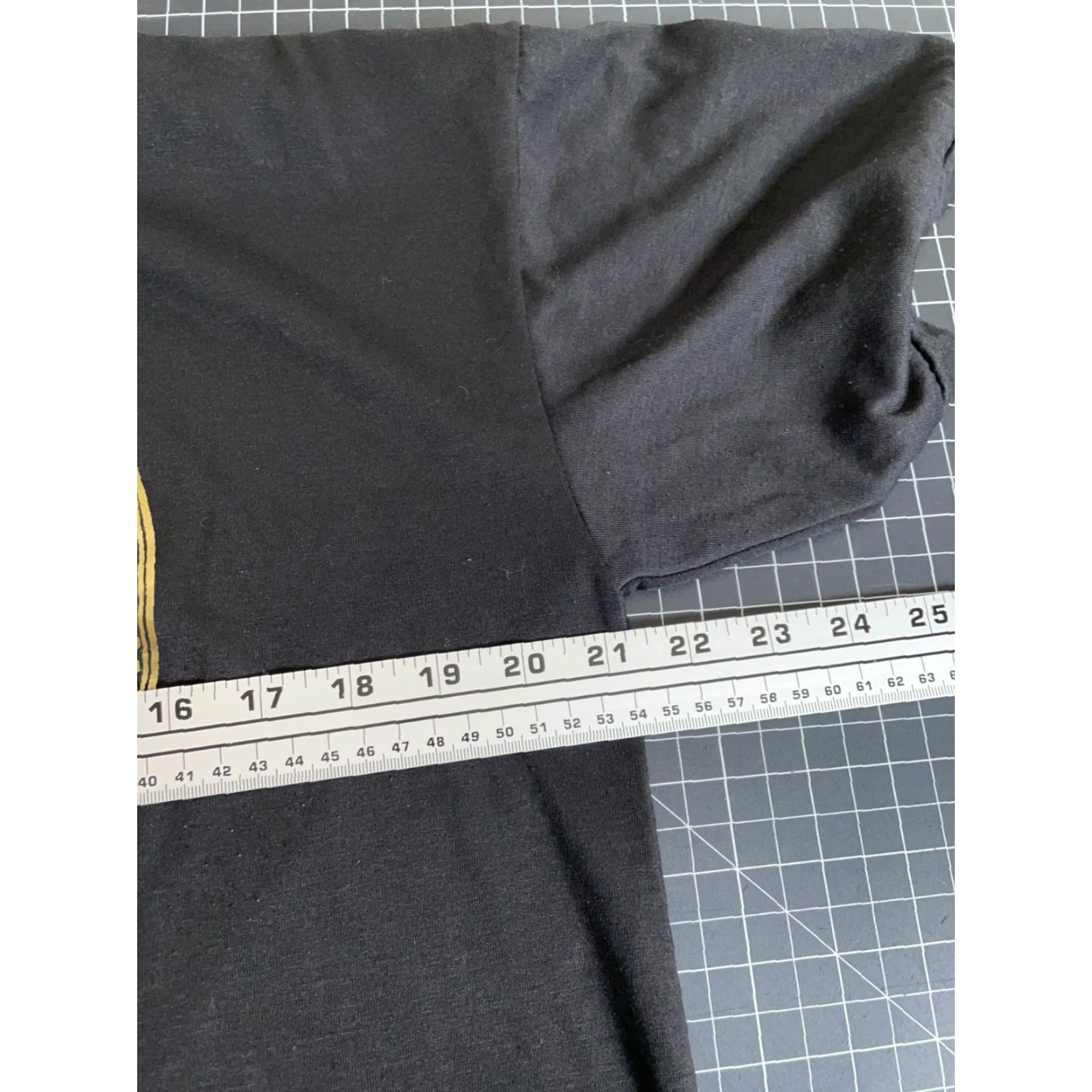 Vintage VINTAGE Sun Sport T-Shirt Adult Large Black Gold Foil Aztec Cancun Mexico Single Stitch 90s Men Size US L / EU 52-54 / 3 - 5 Thumbnail