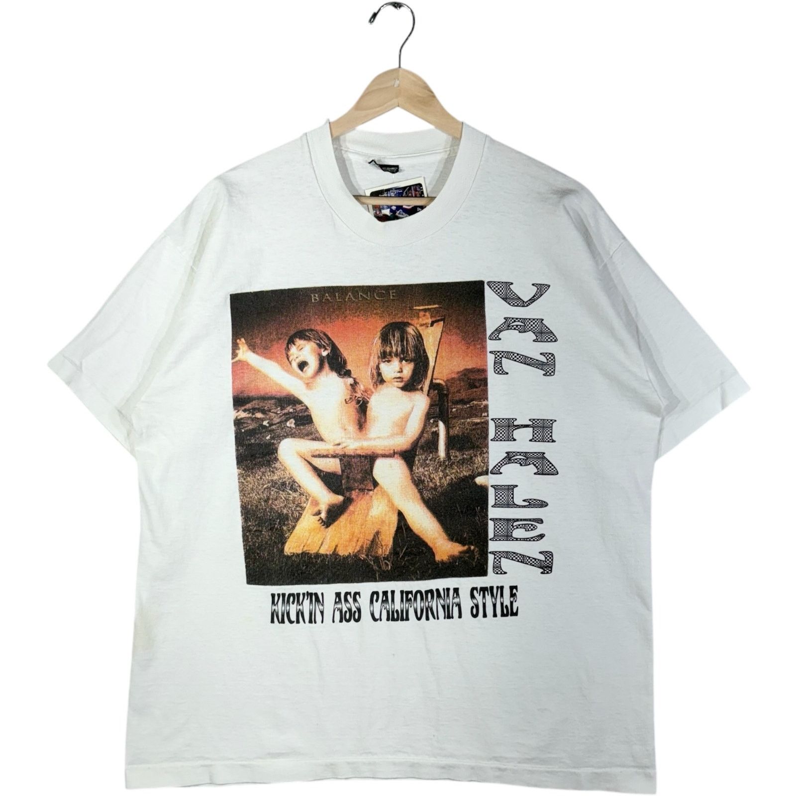 Vintage Vintage Van Halen Balance World Tour Band 90s Tee XL Size US XL / EU 56 / 4 - 1 Thumbnail