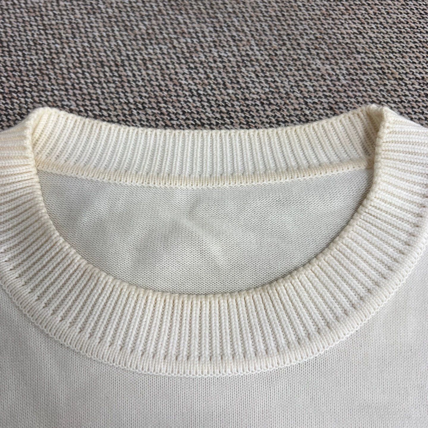 Louis Vuitton louis vuitton logo short sleeve knit shirt Size US M / EU 48-50 / 2 - 4 Thumbnail