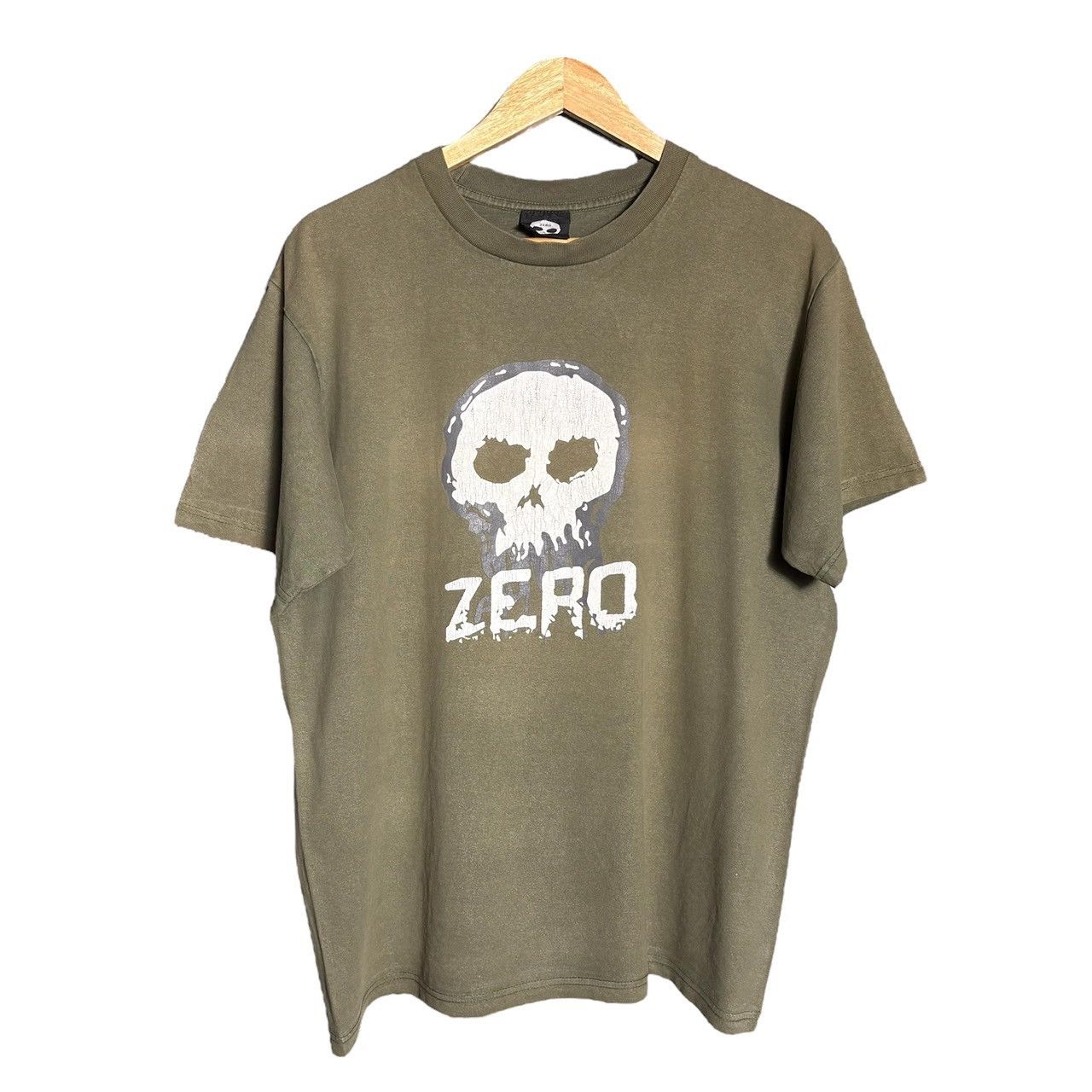 Zero Skateboards Vintage 90s Zero Skateboards Skull Logo Iconic T-Shirt Size US L / EU 52-54 / 3 - 1 Thumbnail