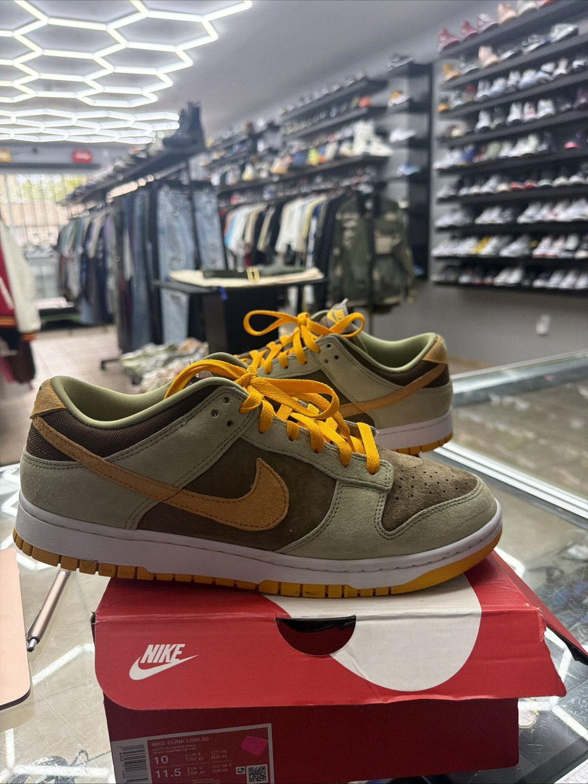 Nike Size 10 - Nike Dunk “Dusty Olive” OG All Super Clean Size US 10 / EU 43 - 4 Thumbnail