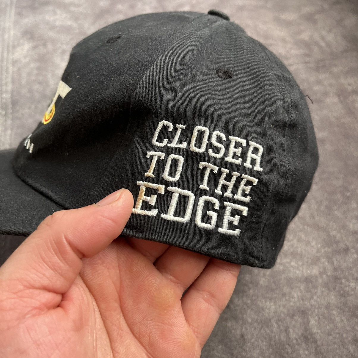 Vintage vintage Isle of Man TT cap with autograph Size ONE SIZE - 6 Thumbnail