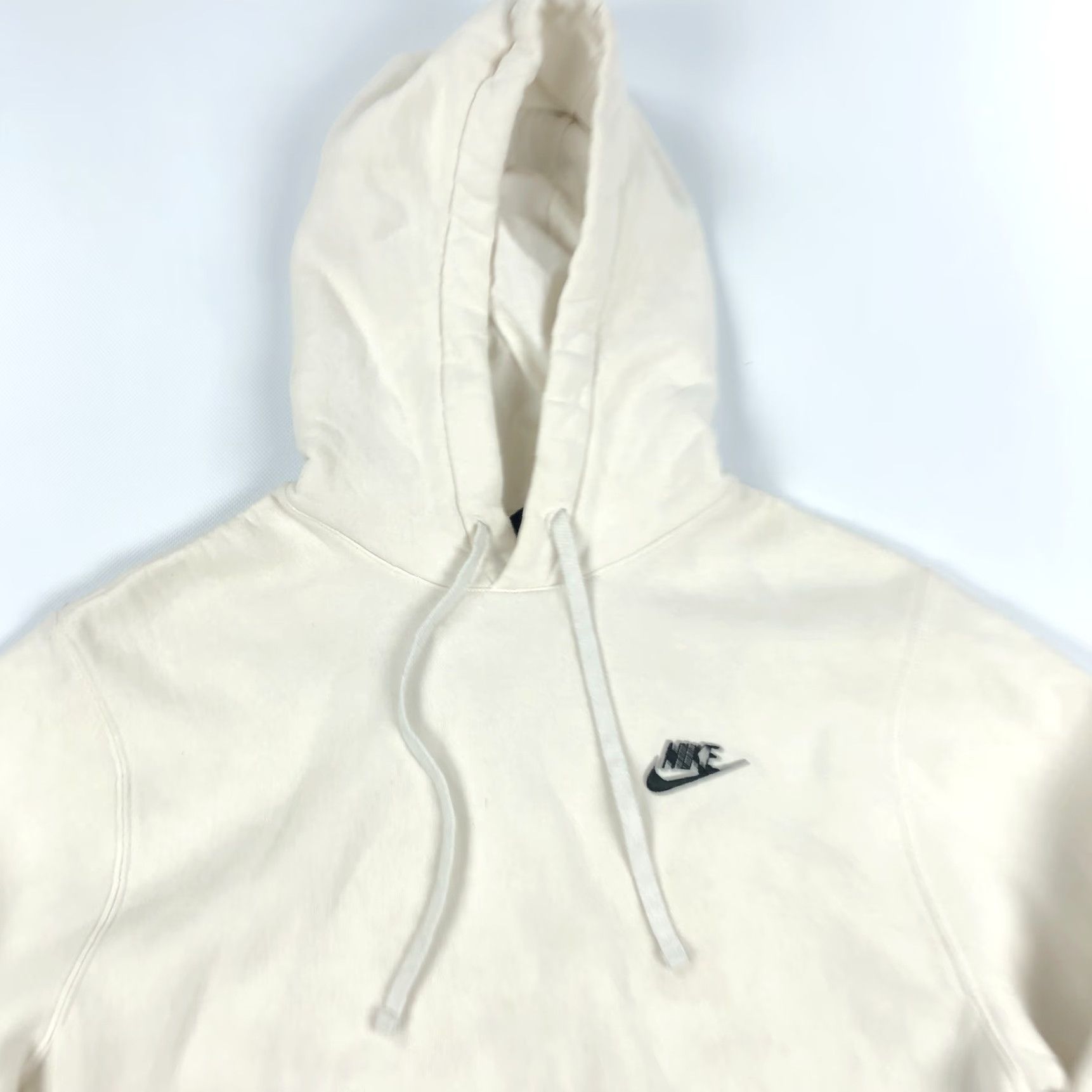 Nike Nike Hoodie Men Small NSW Club Fleece Essentials Sweatshirt Pullover Scuba Neck Hooded Pockets Regular White Sportswear Shortered Size US S / EU 44-46 / 1 - 2 Thumbnail