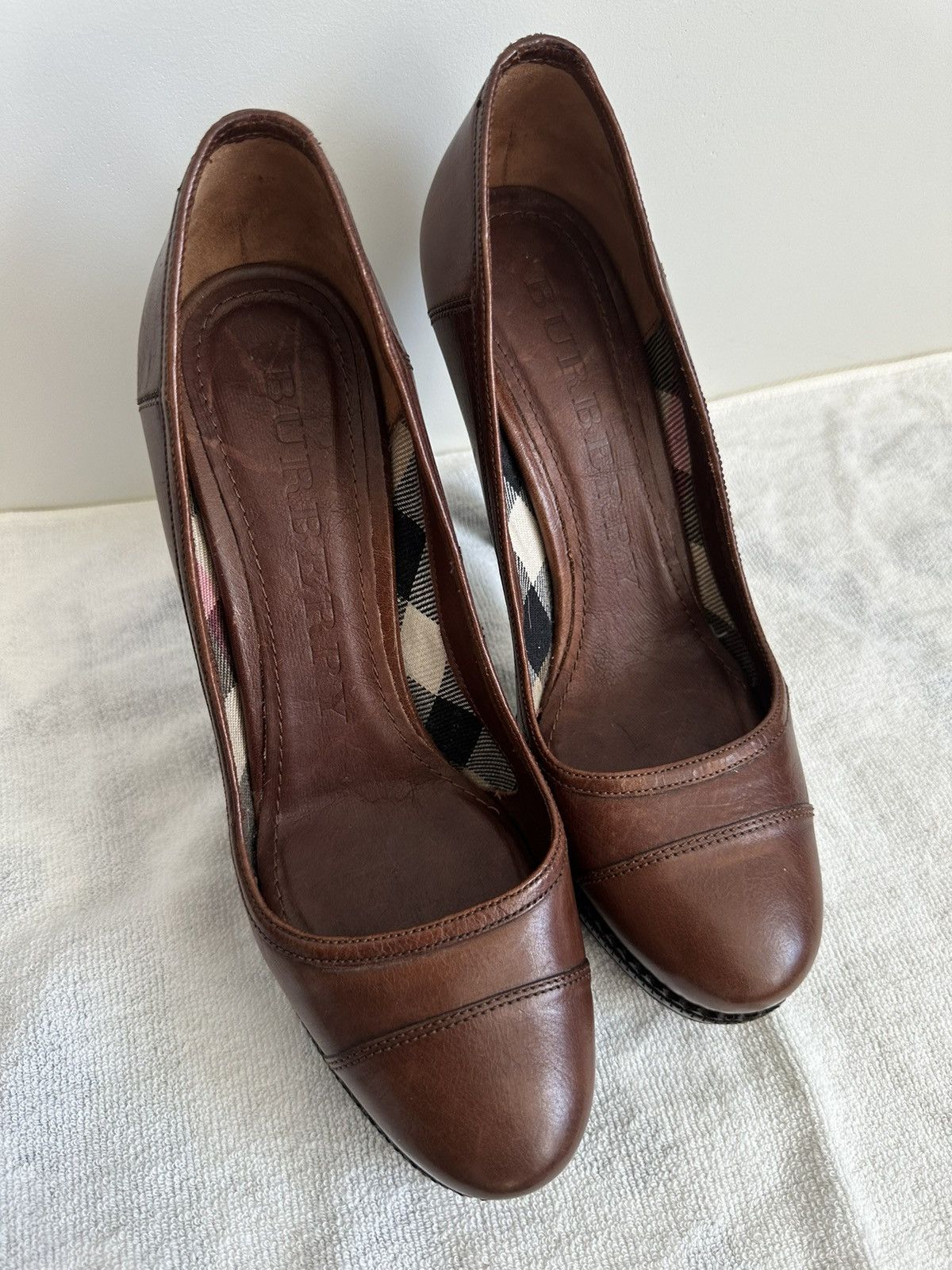 Burberry Burberry Brown Leather Platform Pumps Size US 9 / IT 39 - 2 Thumbnail