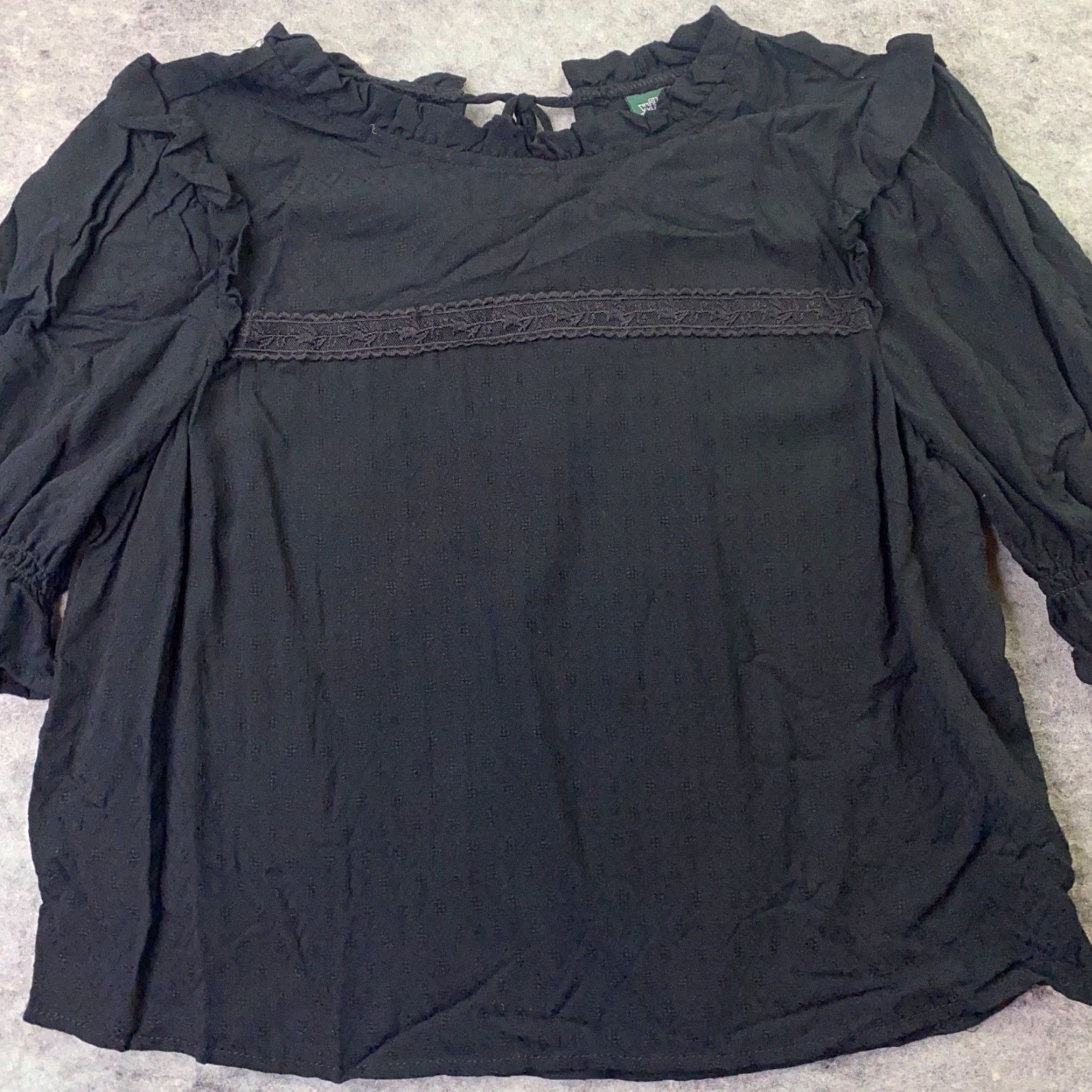 Vintage Wild Fable Shirt Adult Medium Black 3/4 Sleeve Ruffle Keyhole Neck Back Blouse Rayon Casual Womens Size M / US 6-8 / IT 42-44 - 2 Thumbnail