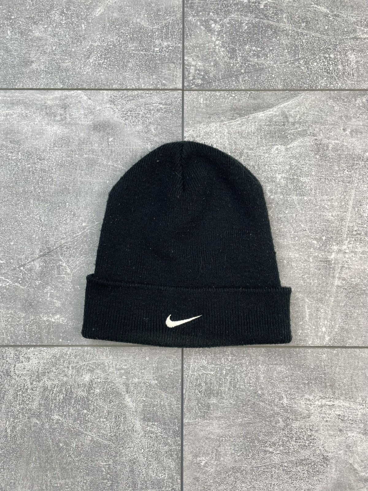 Nike Nike Beanie Hat Vintage Swoosh Logo 90s Size ONE SIZE - 1 Thumbnail