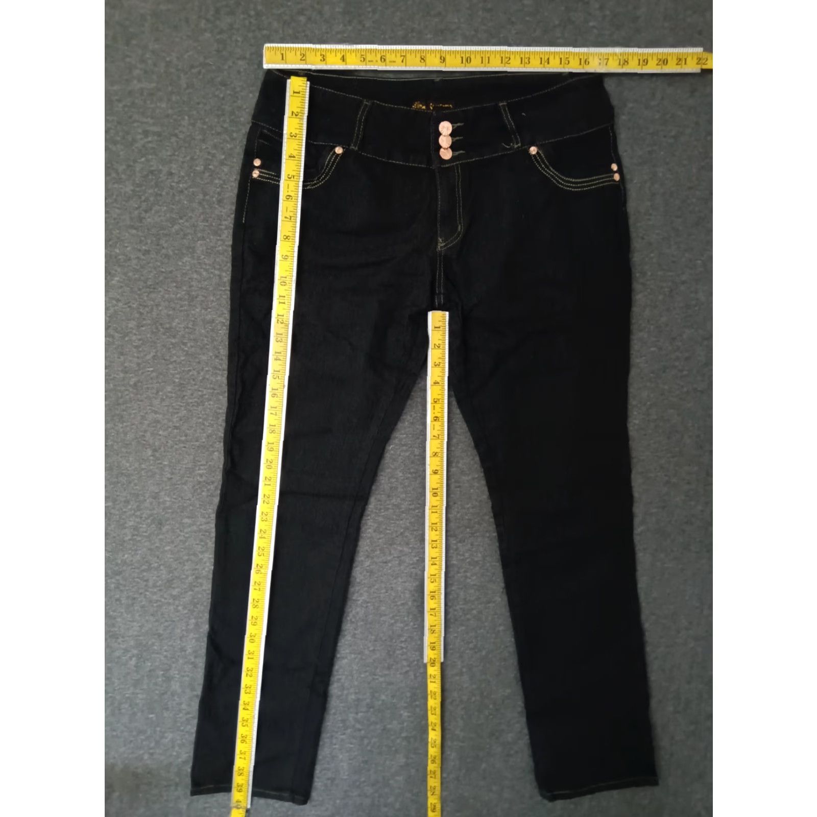 Vintage Unbranded Jeans Women's 21/22 Dark Wash Skinny 3 Button Closure Size 42" / US 20 - 4 Thumbnail
