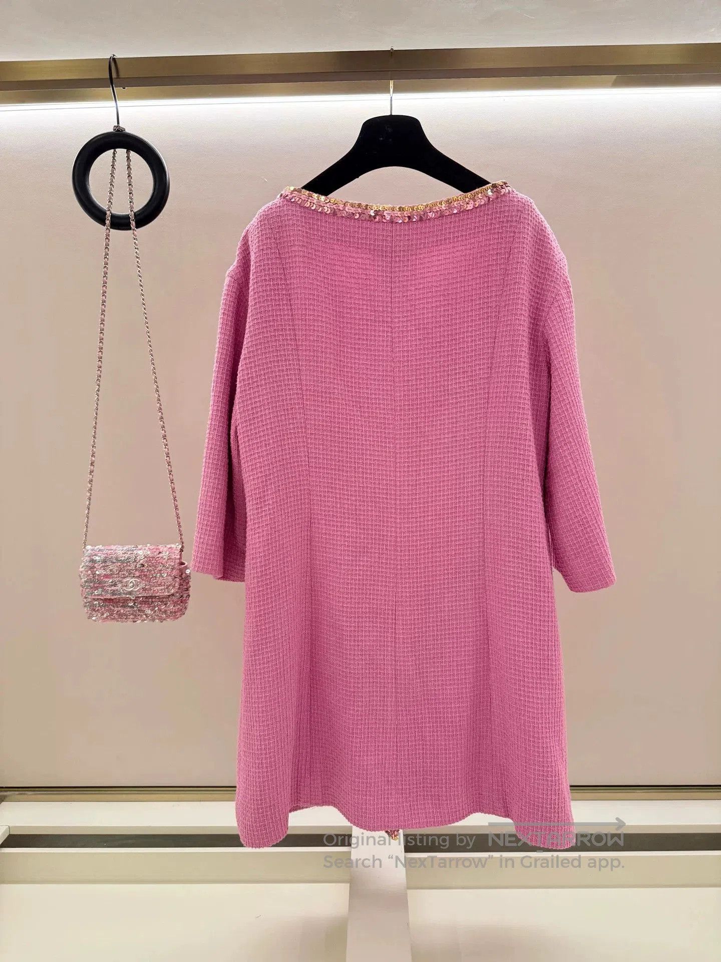 Chanel Chanel Pink Tweed Gold Trim Coat Dress. Size M / US 6-8 / IT 42-44 - 2 Thumbnail