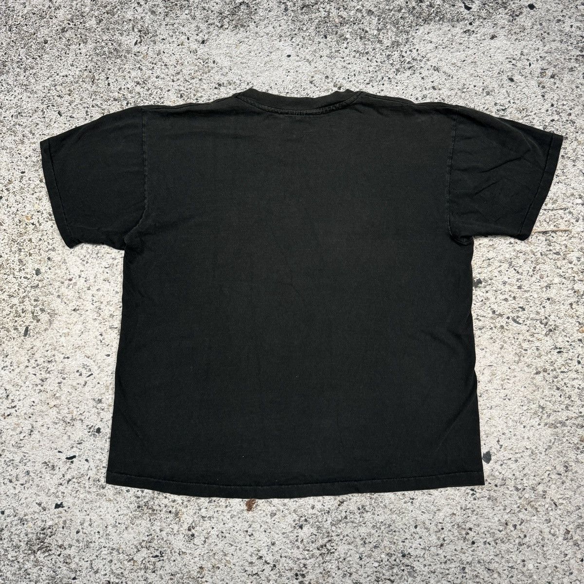 Vintage VINTAGE 90s FADED BEL AIR CAR SINGLE STITCH TEE Size US L / EU 52-54 / 3 - 9 Thumbnail