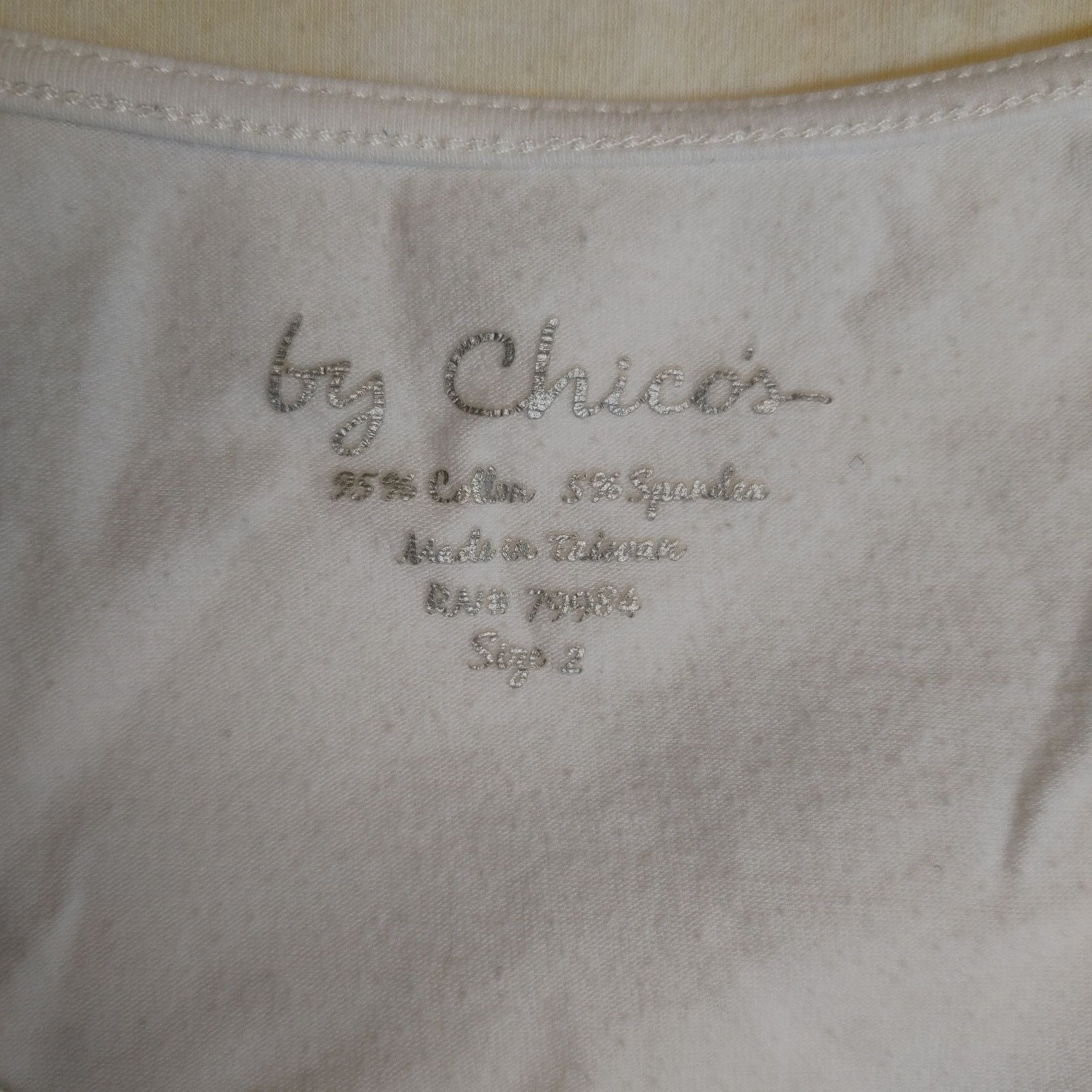 Chicos Chico's Women's 2 White Abstract Pink Floral Basic Tee Size M / US 6-8 / IT 42-44 - 3 Thumbnail