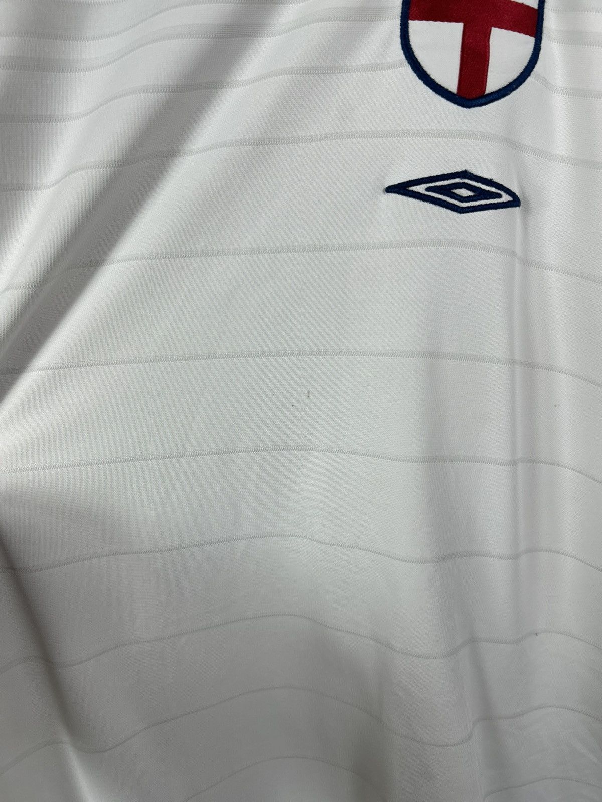 Umbro England Home Football Shirt 2003/05 Adults Large Umbro Size US L / EU 52-54 / 3 - 13 Thumbnail