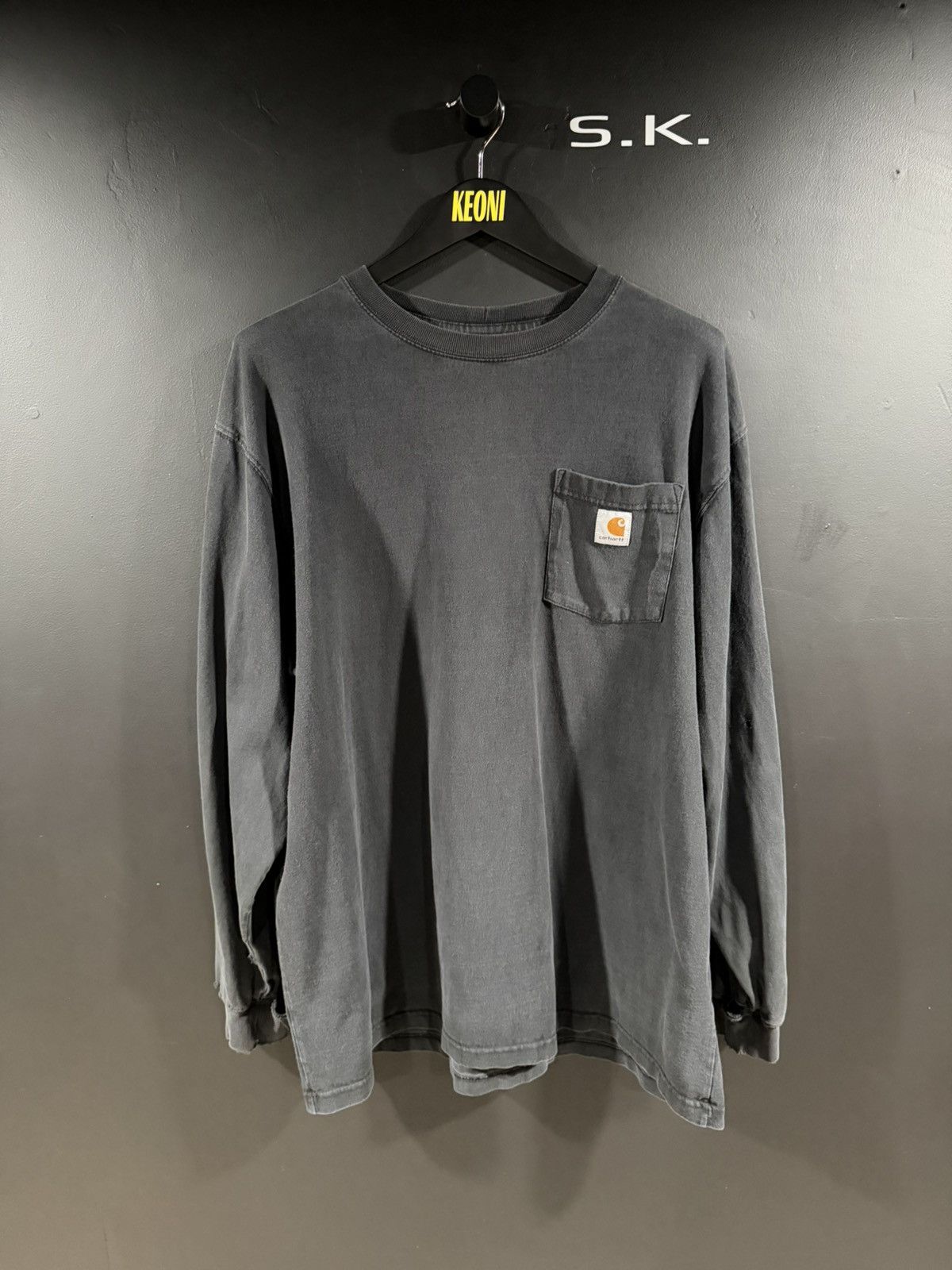 Carhartt 2010s Vintage Carhartt Faded Distressed Paint Long Sleeve XL Size US XL / EU 56 / 4 - 1 Thumbnail