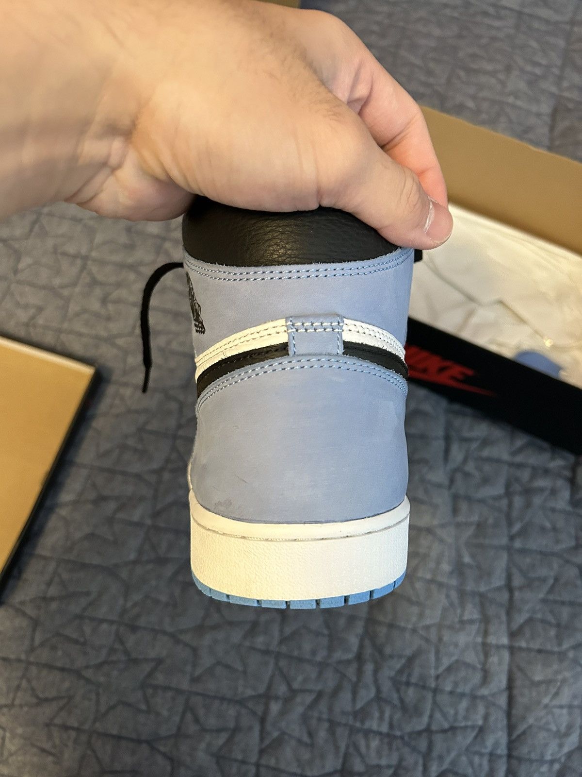 Jordan Brand Jordan 1 Retro High OG University Blue Size US 12 / EU 45 - 7 Thumbnail