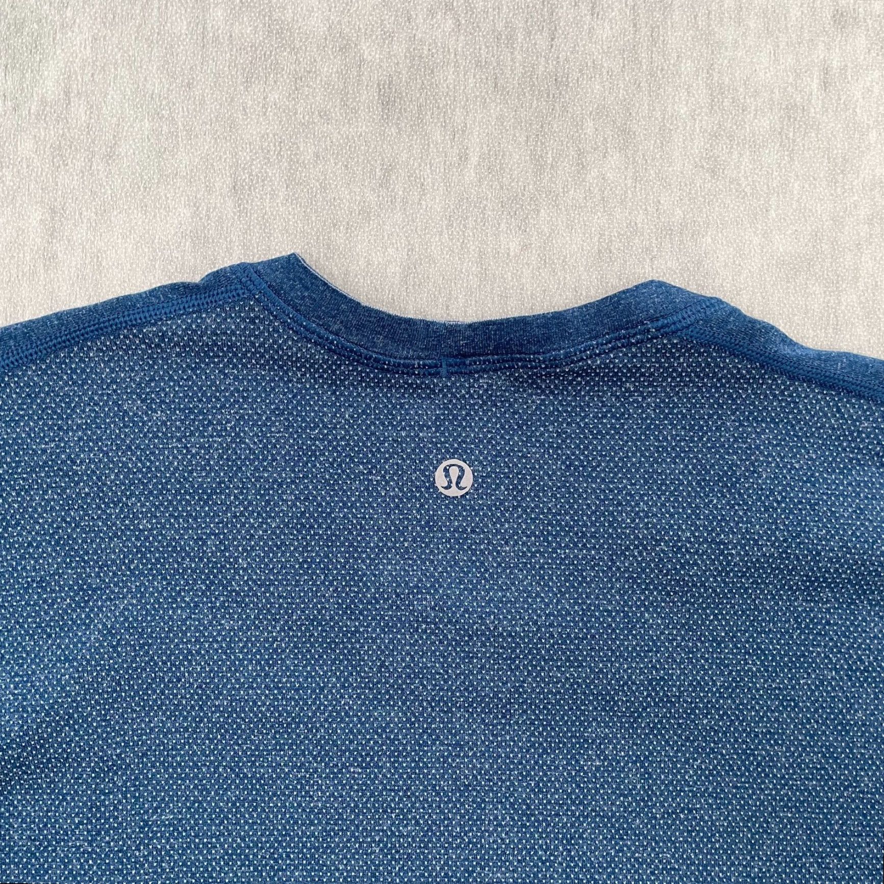 Lululemon Lululemon Metal Vent Tech Shirt Adult XL Blue Short Sleeve Active Top Mens Size US XL / EU 56 / 4 - 4 Thumbnail