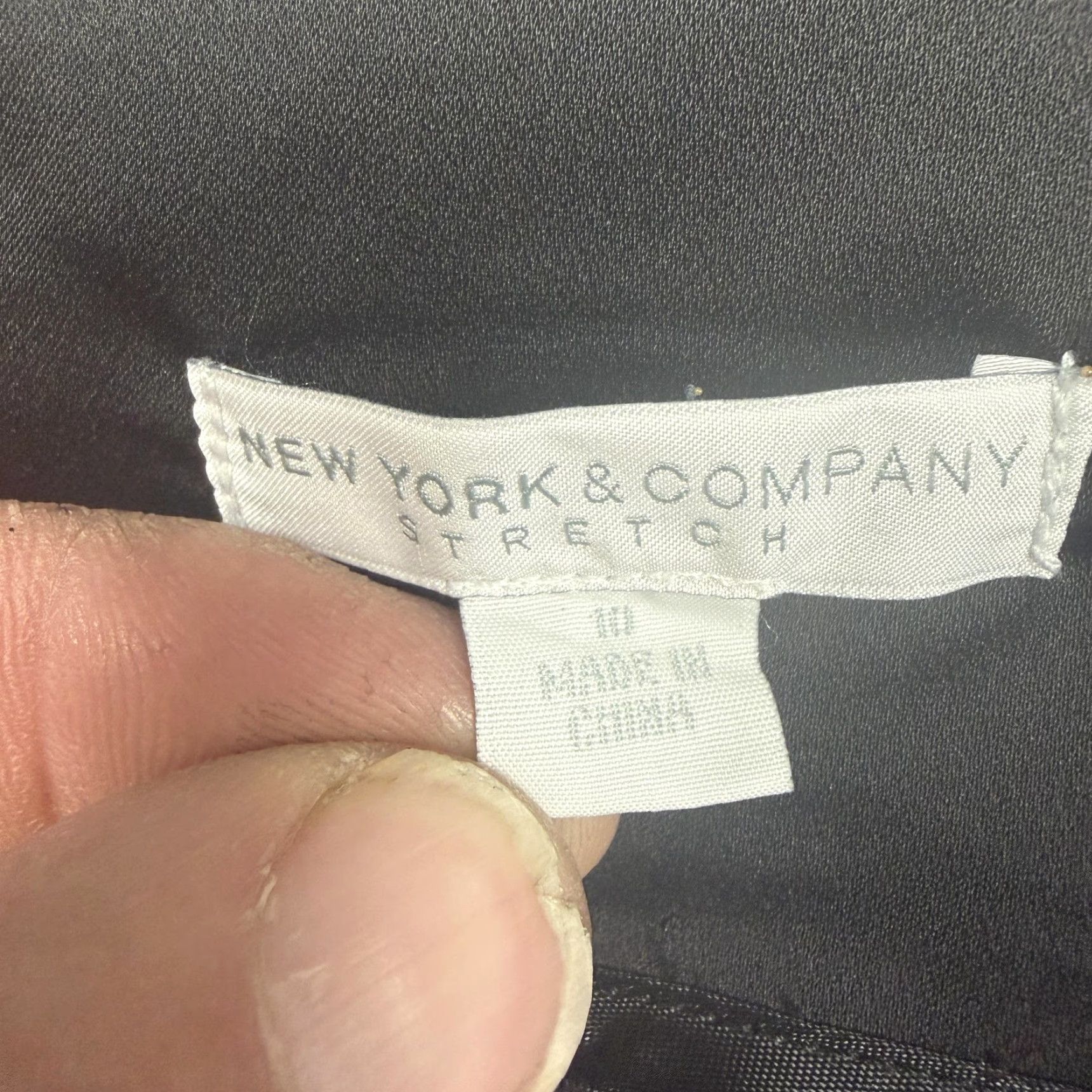 Vintage New York & Company Skirt 10 Black Stretch Office Career Minimalist Pencil Knee Length Zipper Slit Womens Regular Size 10 Size 32" / US 10 / IT 46 - 4 Thumbnail