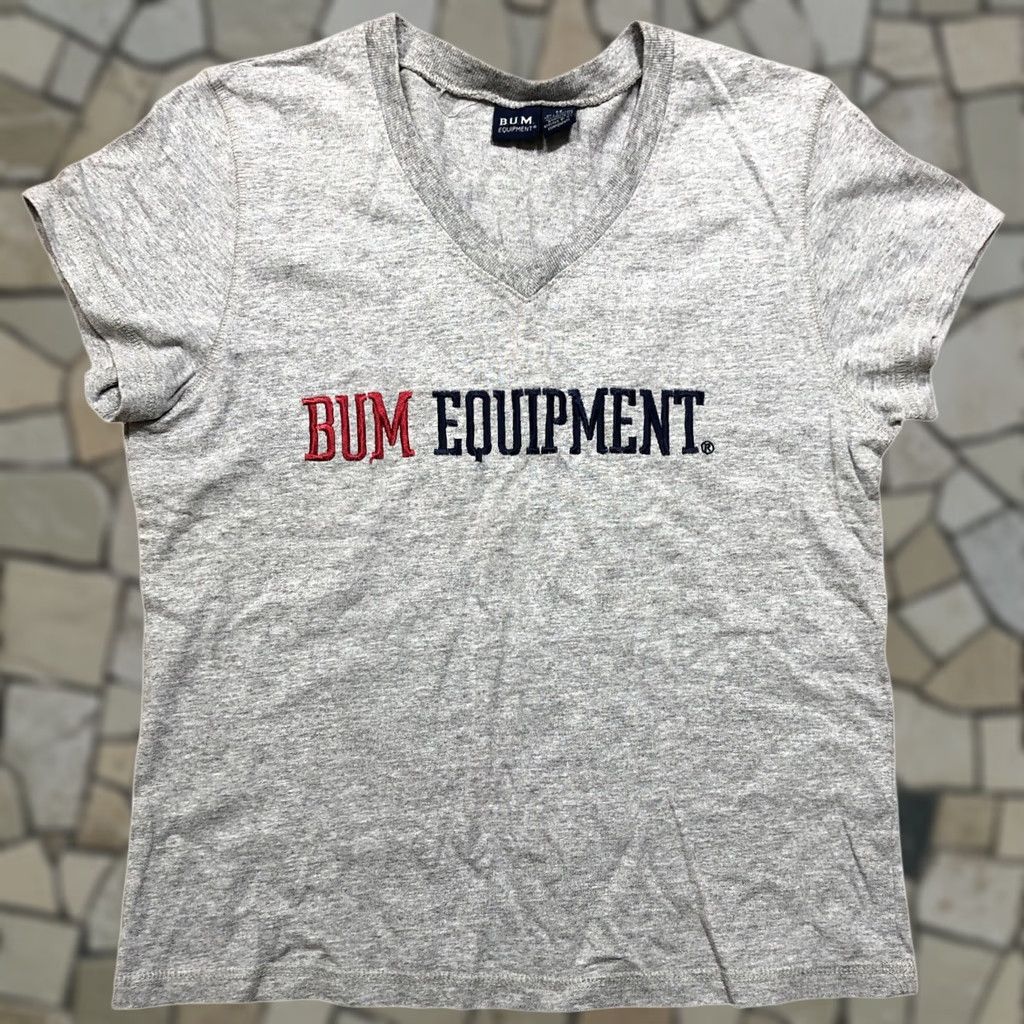Vintage VINTAGE B.U.M. Equipment Gray Womens M Short Sleeve T-Shirt Embroidered V-neck Size M / US 6-8 / IT 42-44 - 1 Thumbnail