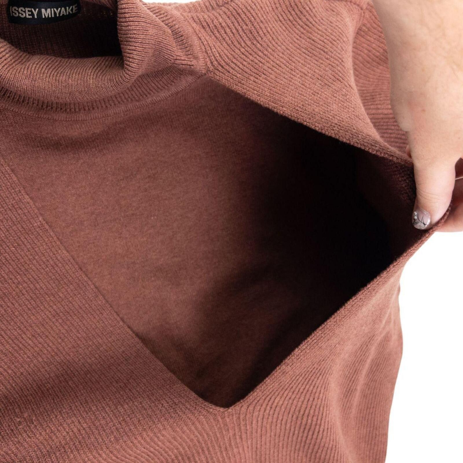 Issey Miyake Vintage 2000s Issey Miyake Layered Turtleneck Wool Jumper M Size US M / EU 48-50 / 2 - 7 Thumbnail