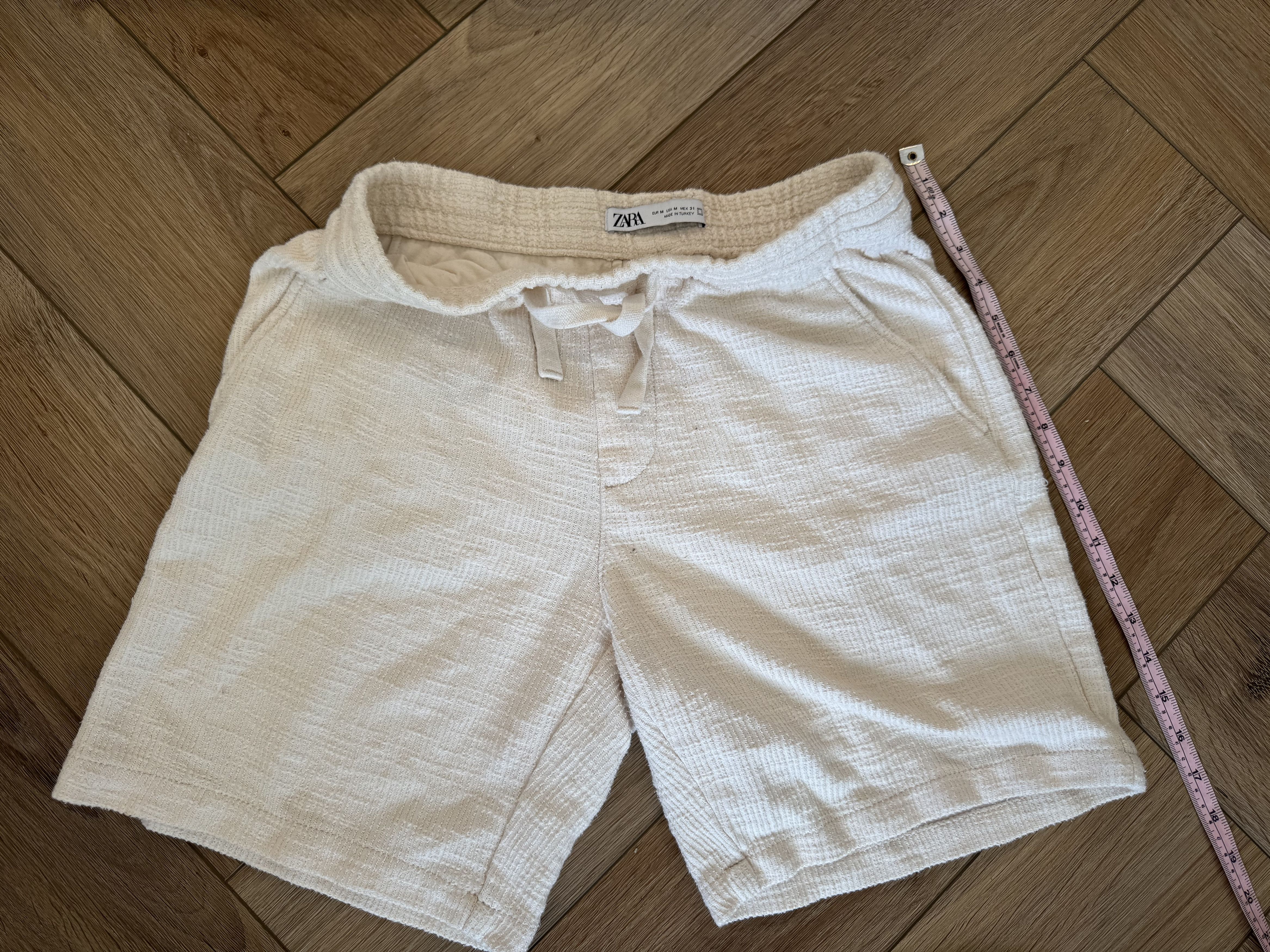 Zara Cream textured shorts Size US 31 - 3 Thumbnail