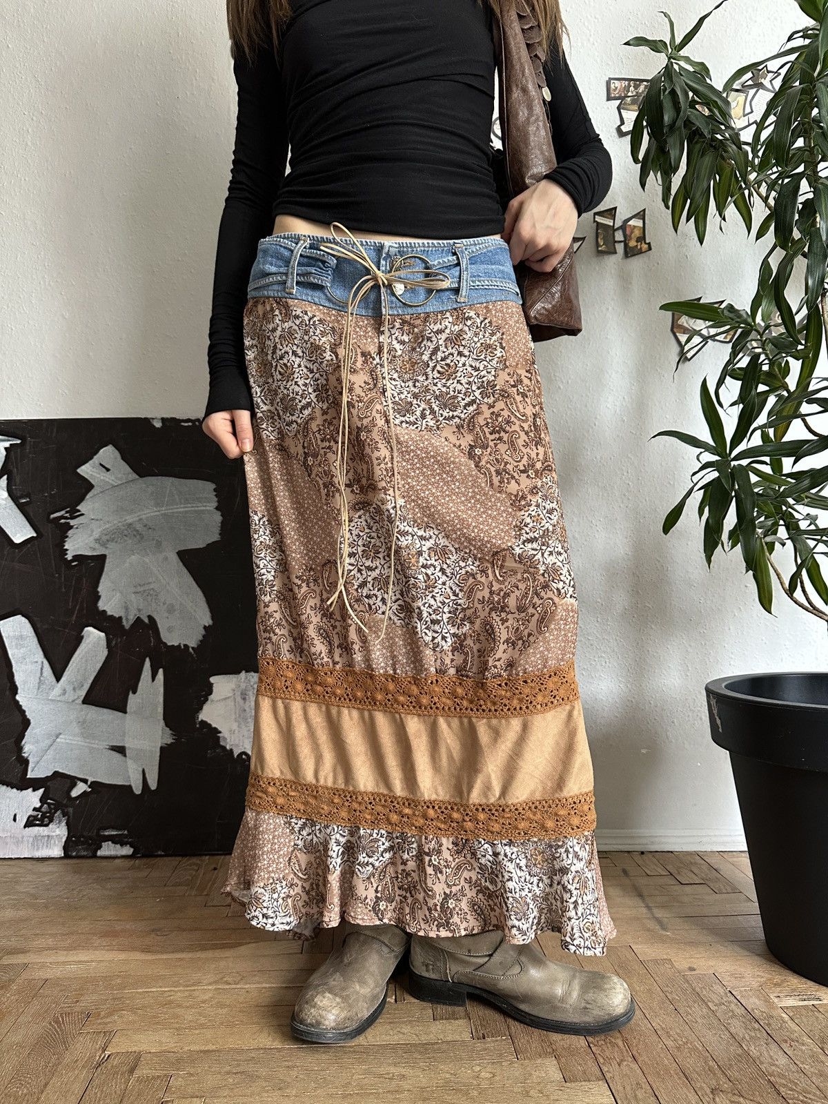 Seditionaries Boho Hippie Western Mixed Fabric Maxi Skirt Size 32" / US 10 / IT 46 - 2 Thumbnail