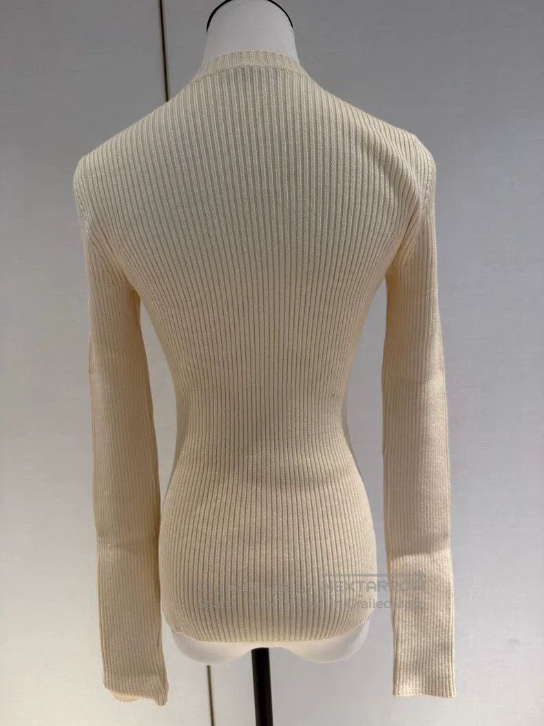 Alexander McQueen Alexander Mcqueen White long knitted sweater Size M / US 6-8 / IT 42-44 - 2 Thumbnail
