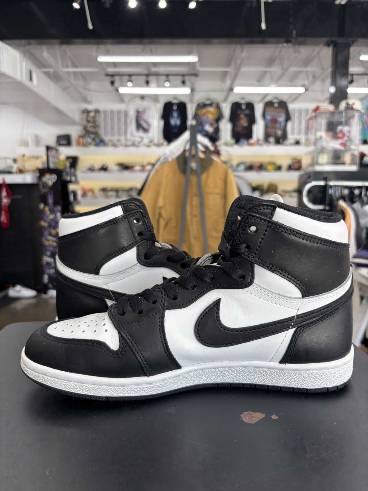 Jordan Brand Jordan 1 Retro High ‘85 Black White (2023) Sz. 8.5 Size US 8.5 / EU 41-42 - 5 Thumbnail