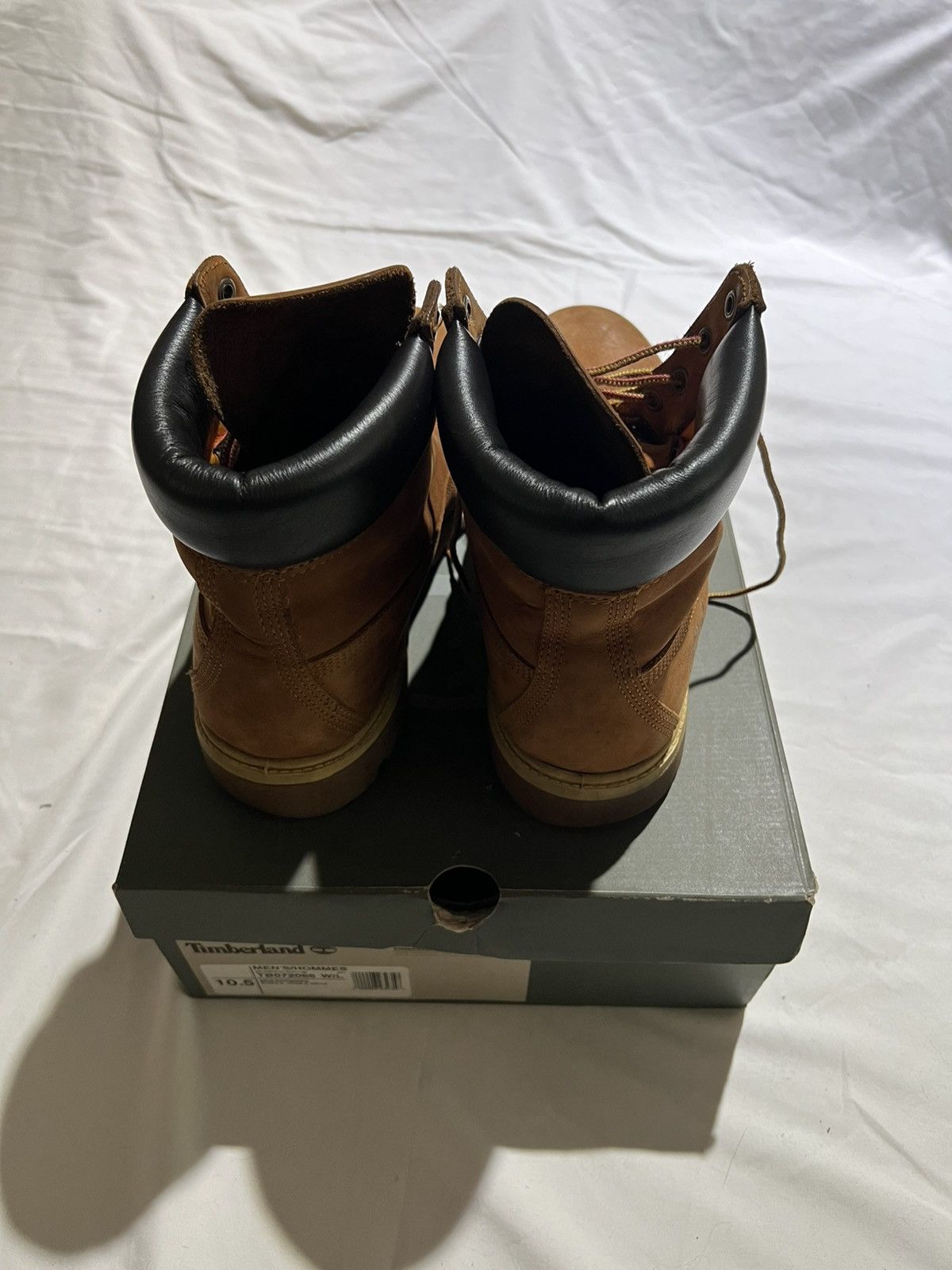 Timberland Timberland 6 Inch Boot Size US 10.5 / EU 43-44 - 4 Thumbnail