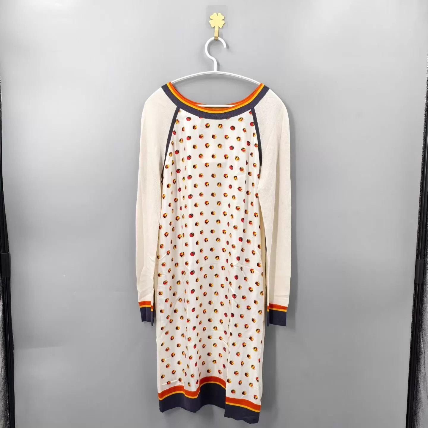 Hermes HERMES White Polka Dot Colorblocked Knit Dress 36 NWT Size XS / US 0-2 / IT 36-38 - 1 Thumbnail
