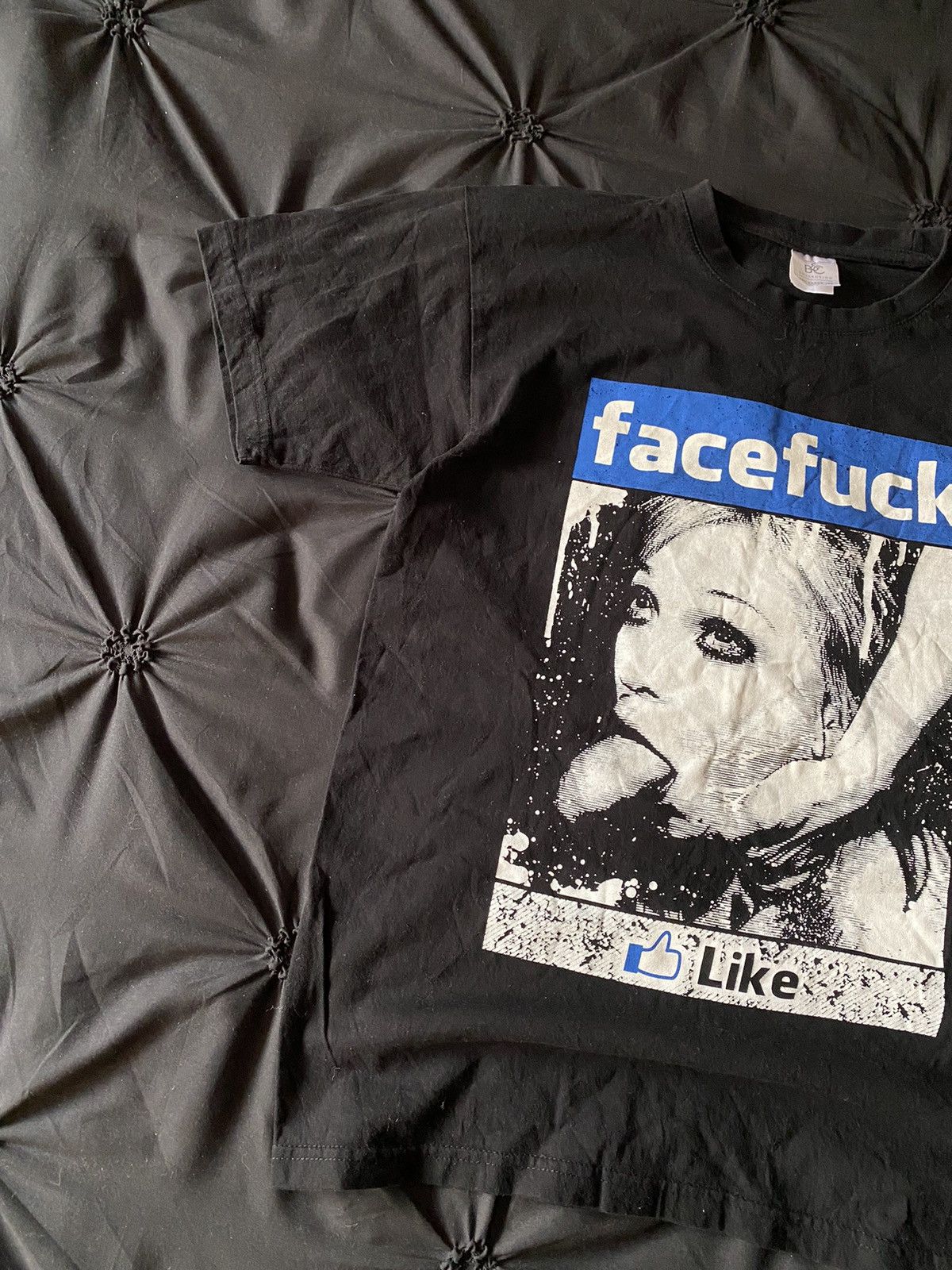 Japanese Brand Japanese Vintage Humor Facefuck Sexy Shirt Size US S / EU 44-46 / 1 - 2 Thumbnail