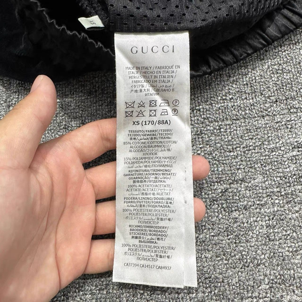 Gucci Gucci Velvet Embroidered Letter Zip Jacket K28 Size US XS / EU 42 / 0 - 4 Thumbnail
