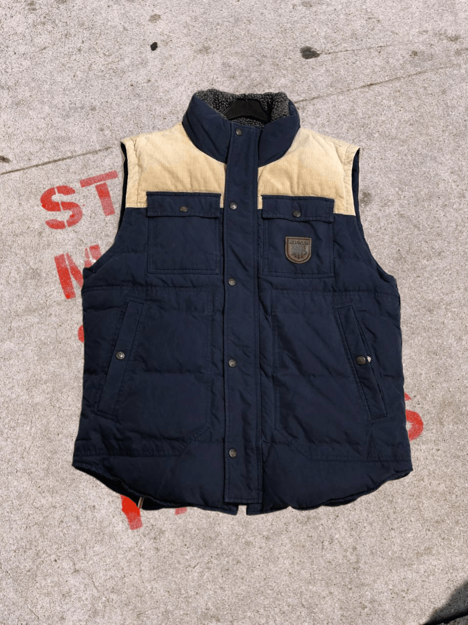 Tommy Hilfiger Tommy Hilfiger Down Vest, Size US L / EU 52-54 / 3 - 1 Thumbnail