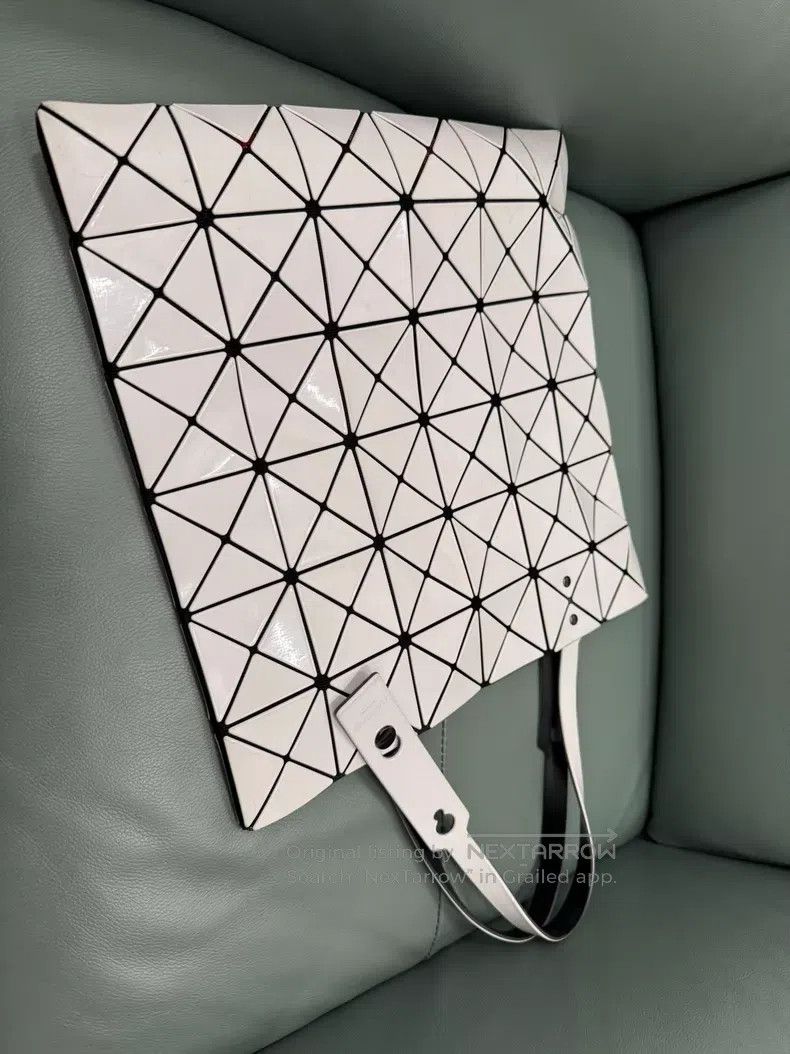 Issey Miyake Issey Miyake White Classic Six Grid Bag Size ONE SIZE - 3 Thumbnail