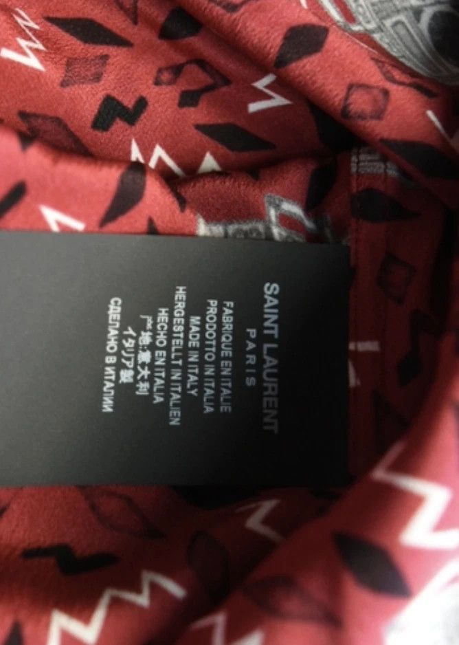Saint Laurent Paris CREPE DE CHINE Radio button shirt Red YSL size IT 41 Size US M / EU 48-50 / 2 - 7 Thumbnail