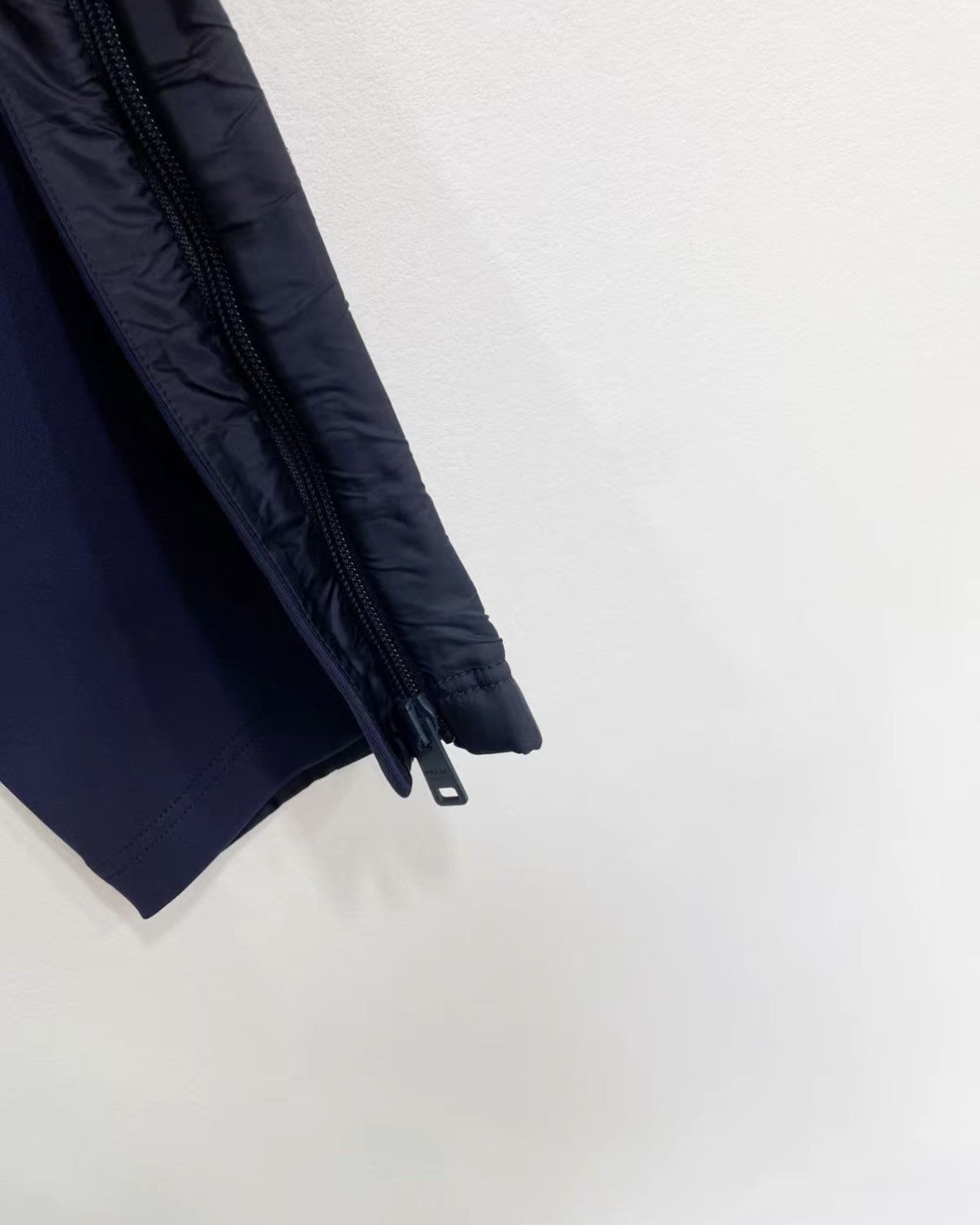 Prada PRADA Drawstring Casual Pants with Ankle Zippers J30 Size US 30 / EU 46 - 4 Thumbnail