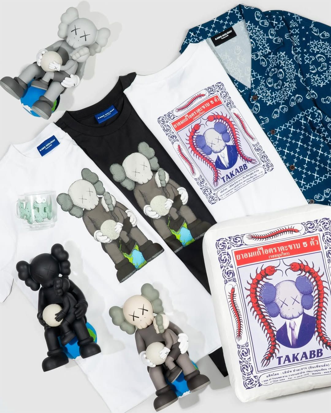Kaws KAWS HOLIDAY THAILAND - Herbal Lozenges Tee DDT Size US M / EU 48-50 / 2 - 1 Thumbnail