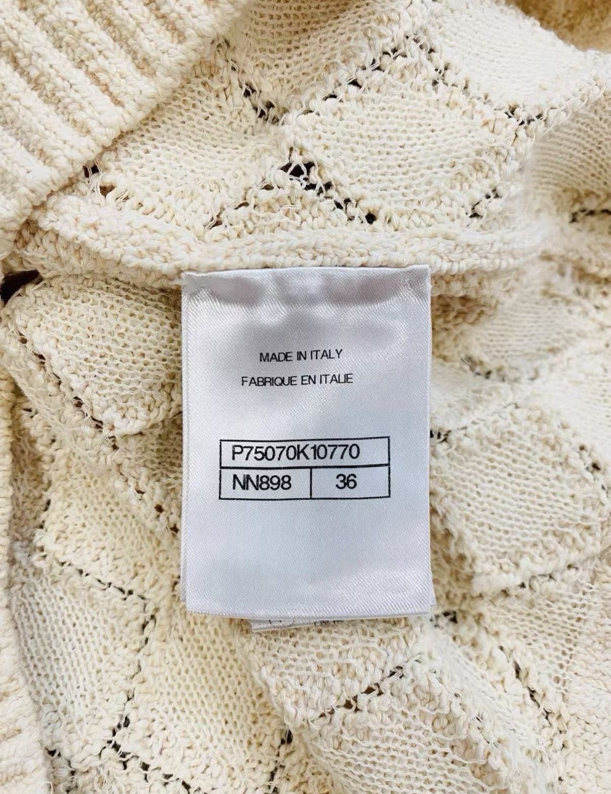 Chanel Chanel Classic Off-white Quilted Knit Vest J33 Size XS / US 0-2 / IT 36-38 - 3 Thumbnail
