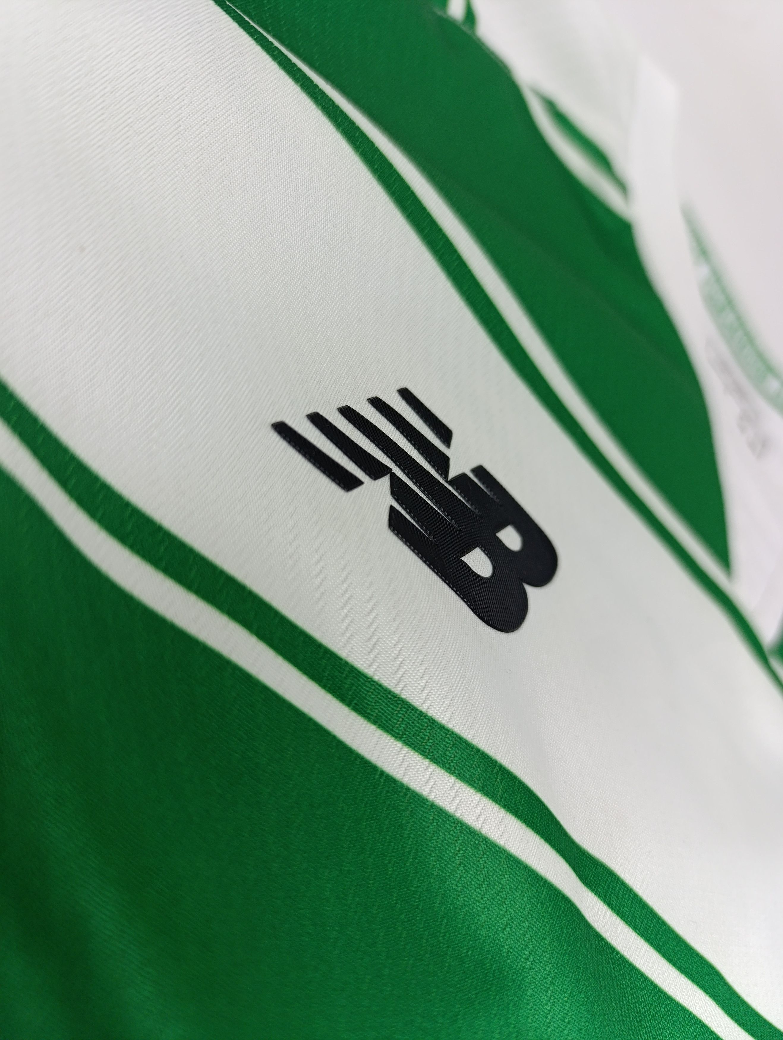 New Balance NEW BALANCE CELTIC HOME LONG SLEEVE JERSEY 2015 - 2016 Size US M / EU 48-50 / 2 - 7 Thumbnail