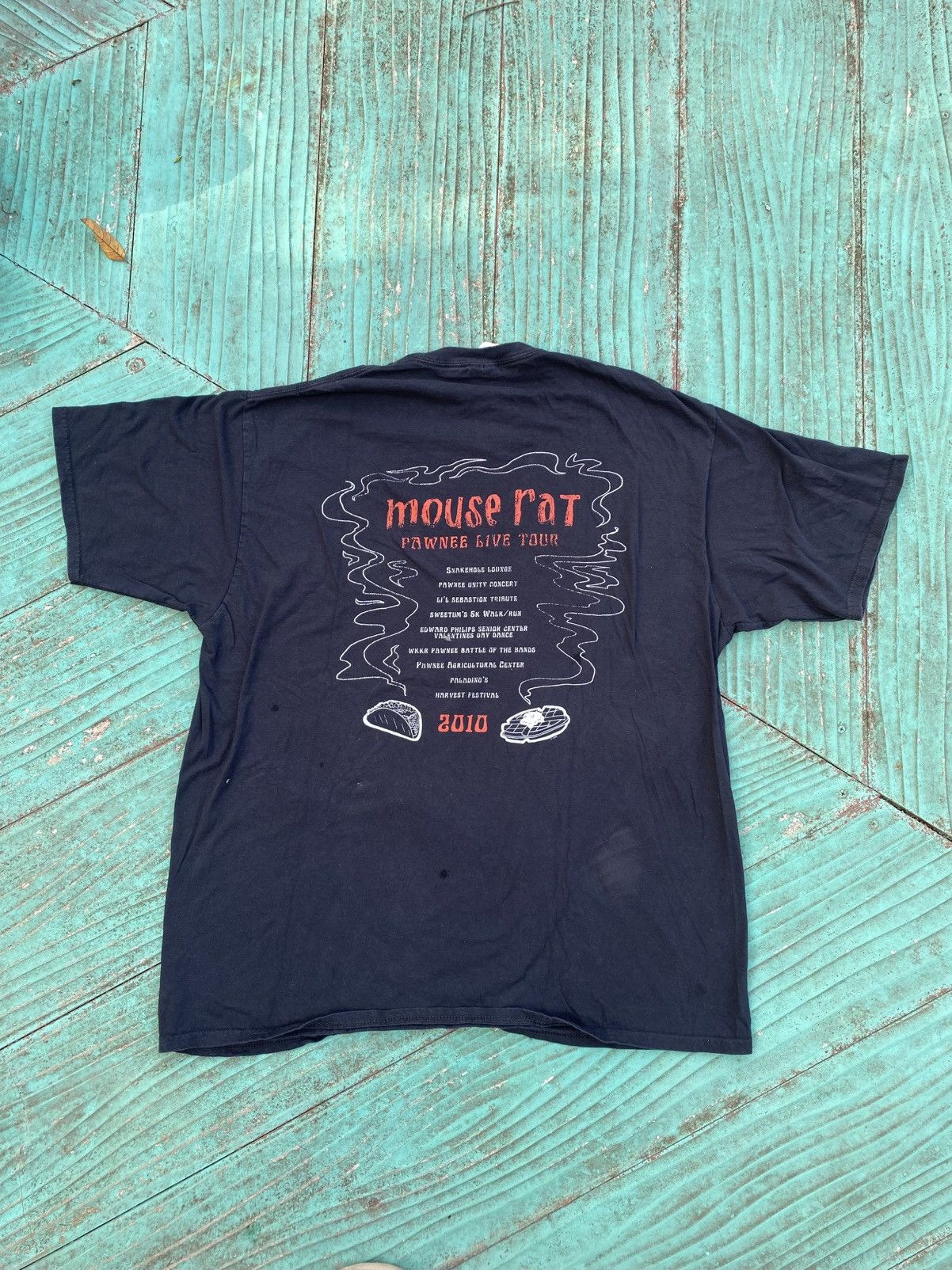 Port & Company Parks And Recreation Mouse Rat Black Graphic 2010 Size US XL / EU 56 / 4 - 4 Thumbnail