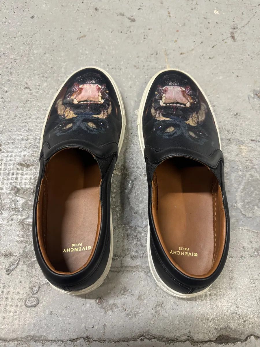 Givenchy Givenchy Rottweiler Dog Black Leather Slip On Shoes Size US 7 / EU 40 - 10 Thumbnail