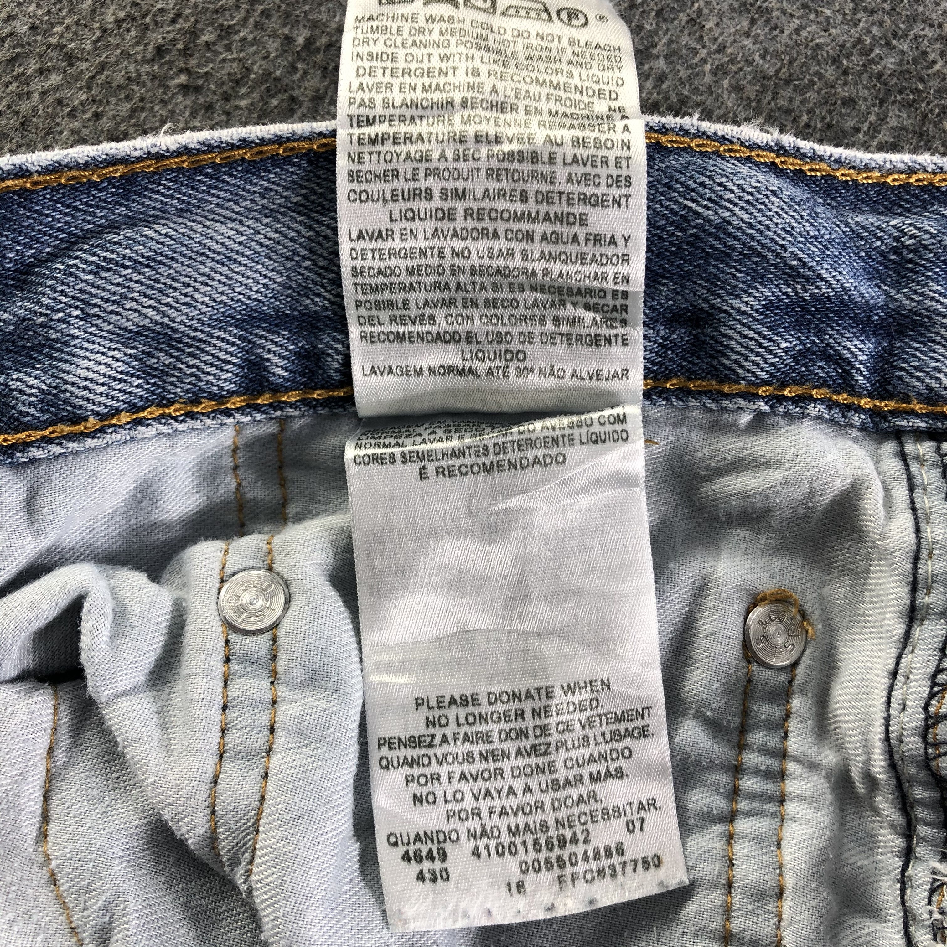 Levi's Vintage Blue Wash Levis 550 Jeans-J4420 Size US 37 - 12 Thumbnail