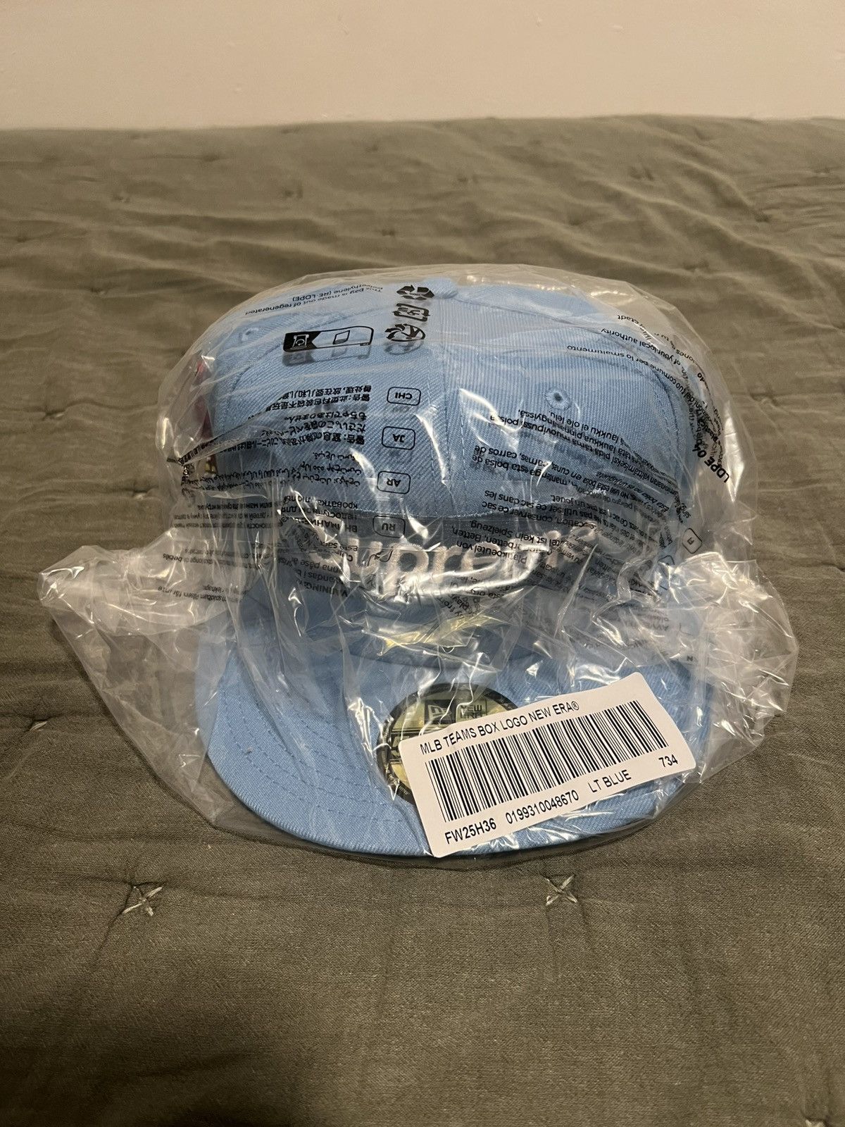MLB × New Era × Supreme Supreme MLB Teams Box Logo New Era Size 7 3/4 Size ONE SIZE - 1 Thumbnail