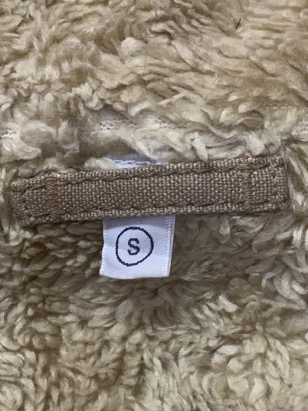 Japanese Brand × Uniqlo Rare Design Uniqlo Sherpa Jackets Size US S / EU 44-46 / 1 - 7 Thumbnail
