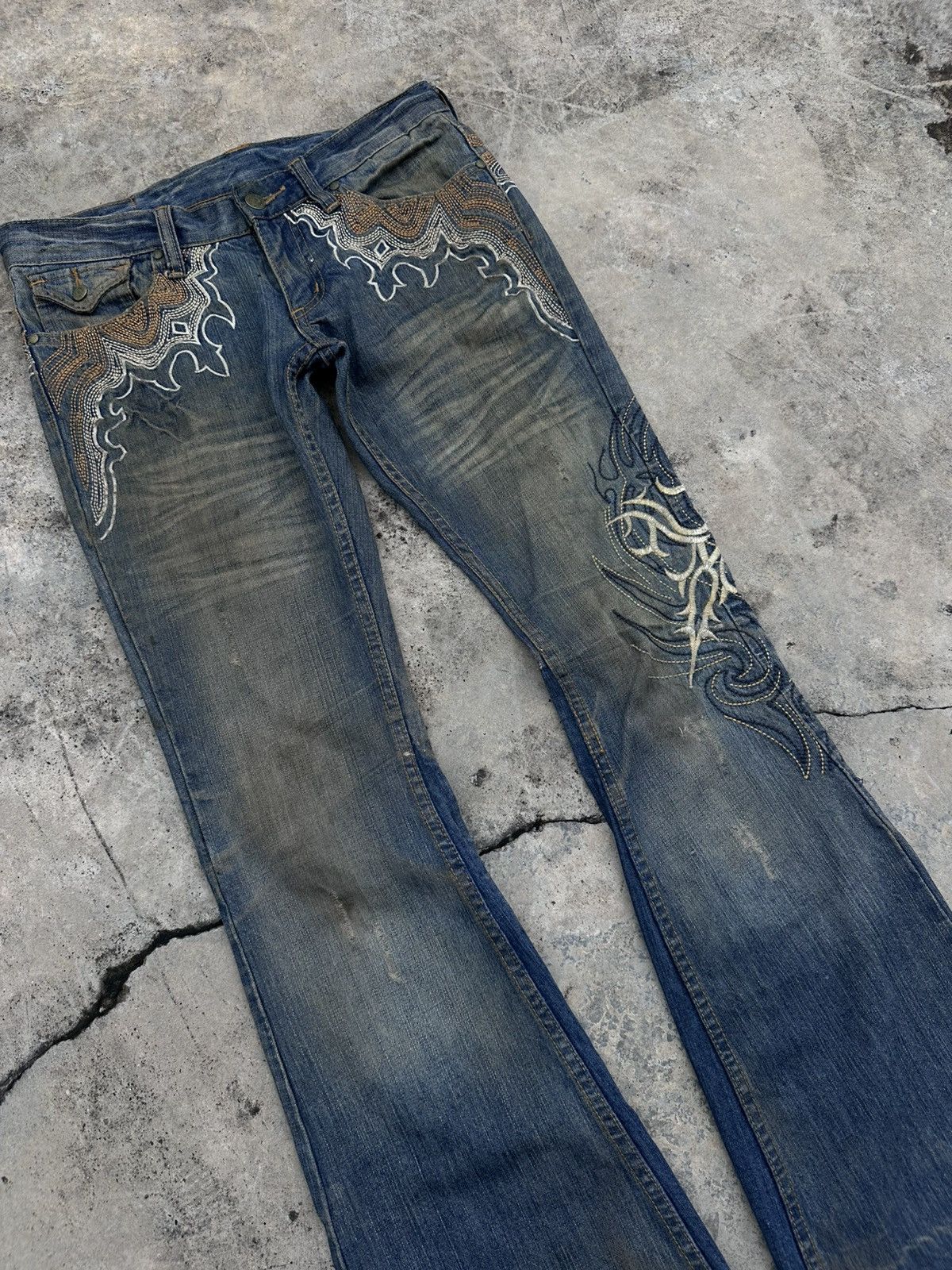Tornado Mart 2000s Tornado Mart Tribal Flare Jeans Size US 32 / EU 48 - 4 Thumbnail