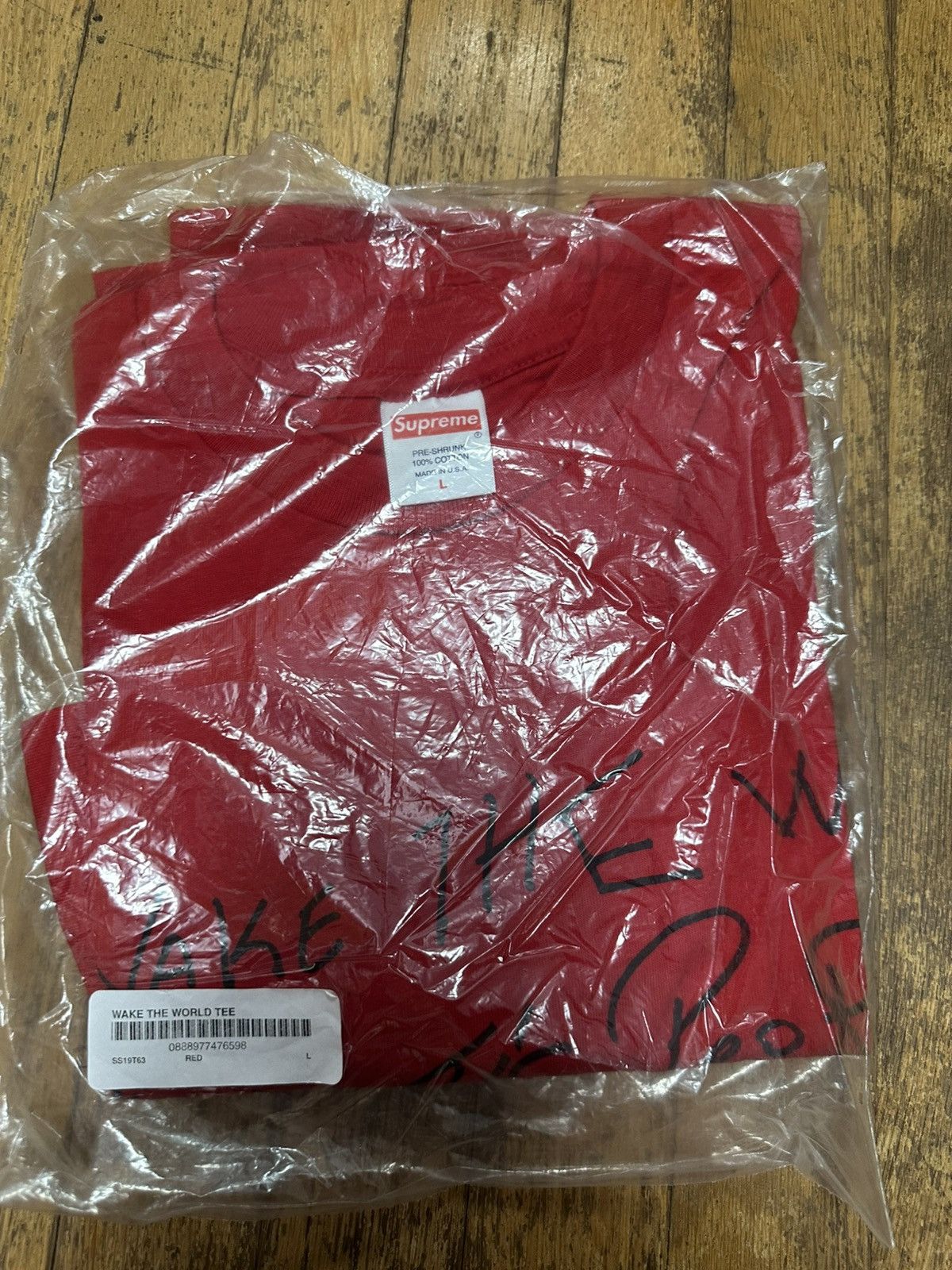 Supreme Wake the world Tee Size US L / EU 52-54 / 3 - 3 Thumbnail