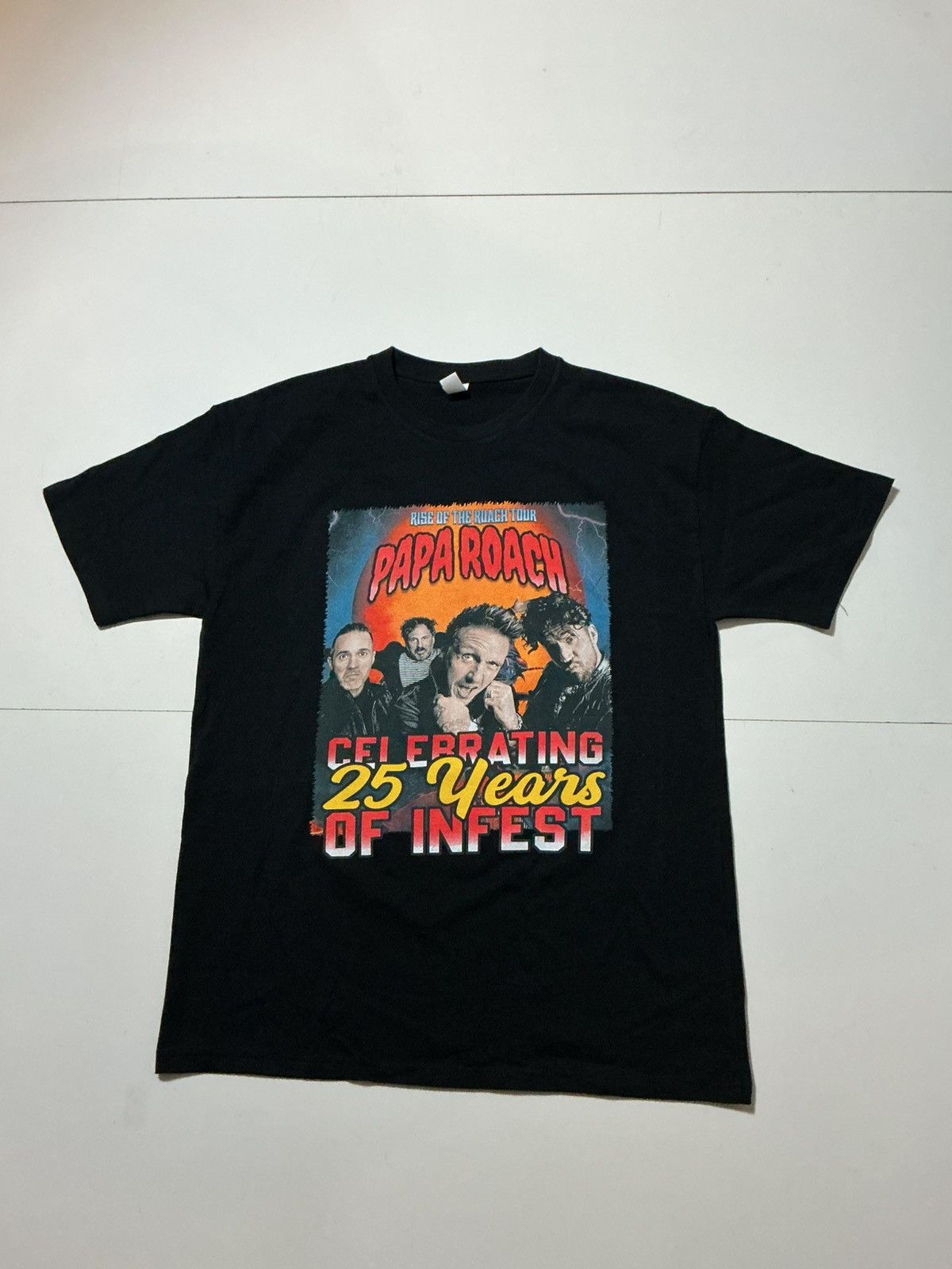 Band Tees Papa Roach Rise Of The Roach Tour 25 Years Of Infest T-Shirt Size US L / EU 52-54 / 3 - 2 Thumbnail