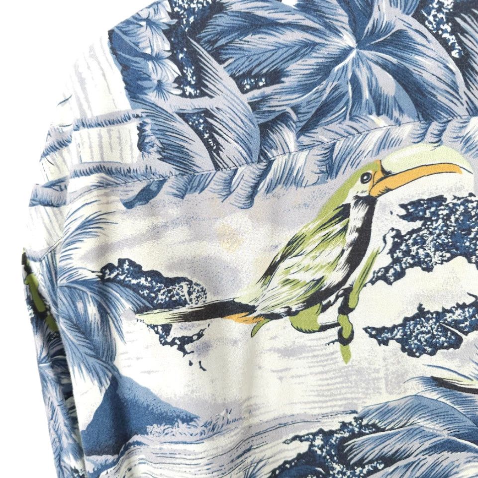 Vintage VINTAGE Linguine & Bob Hawaiian Shirt Mens Size Medium Blue Parrots All Over Print Size US L / EU 52-54 / 3 - 5 Thumbnail