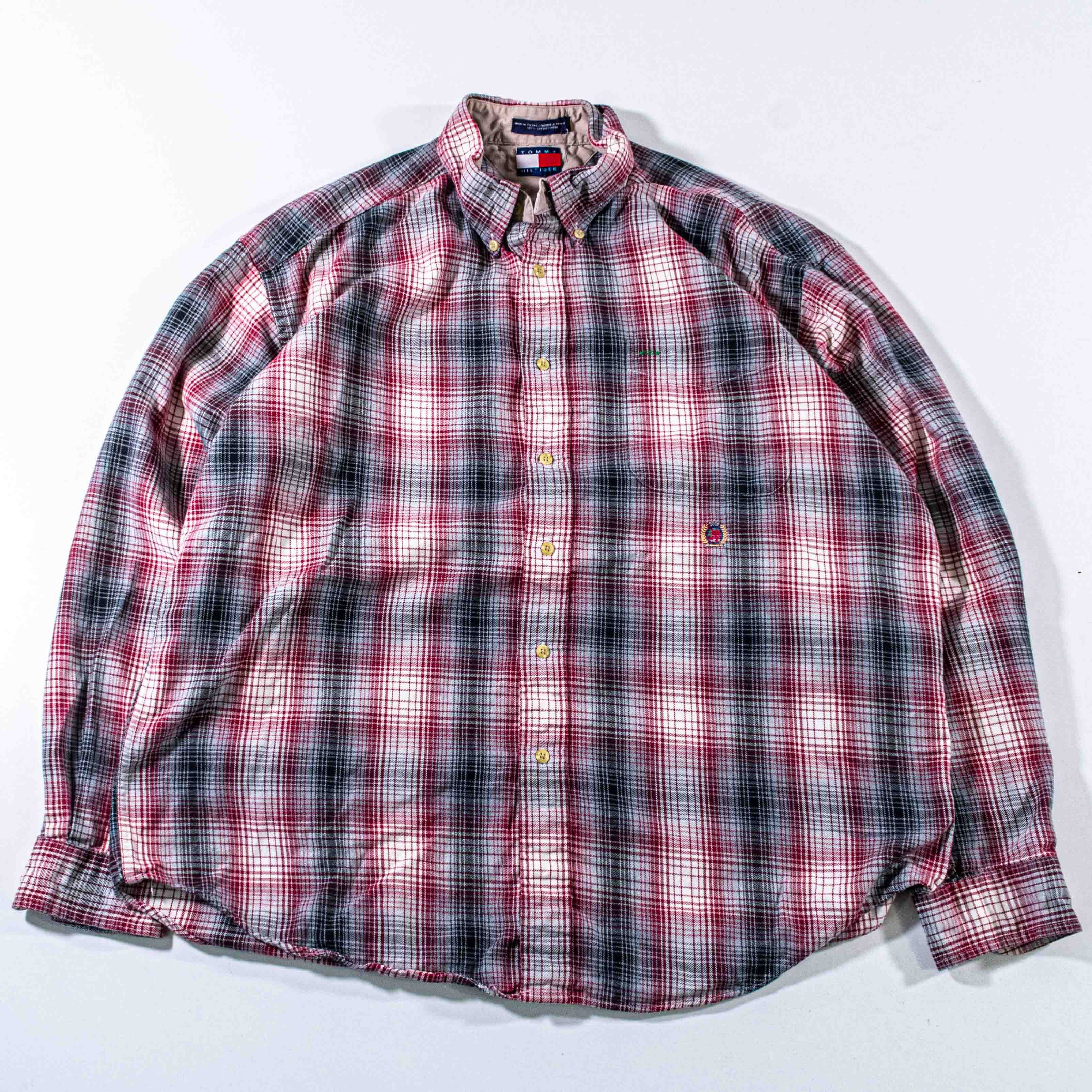 Tommy Hilfiger Vintage 90s Tommy Hilfiger Crest Plaid Button Down Shirt XL Size US XL / EU 56 / 4 - 1 Thumbnail