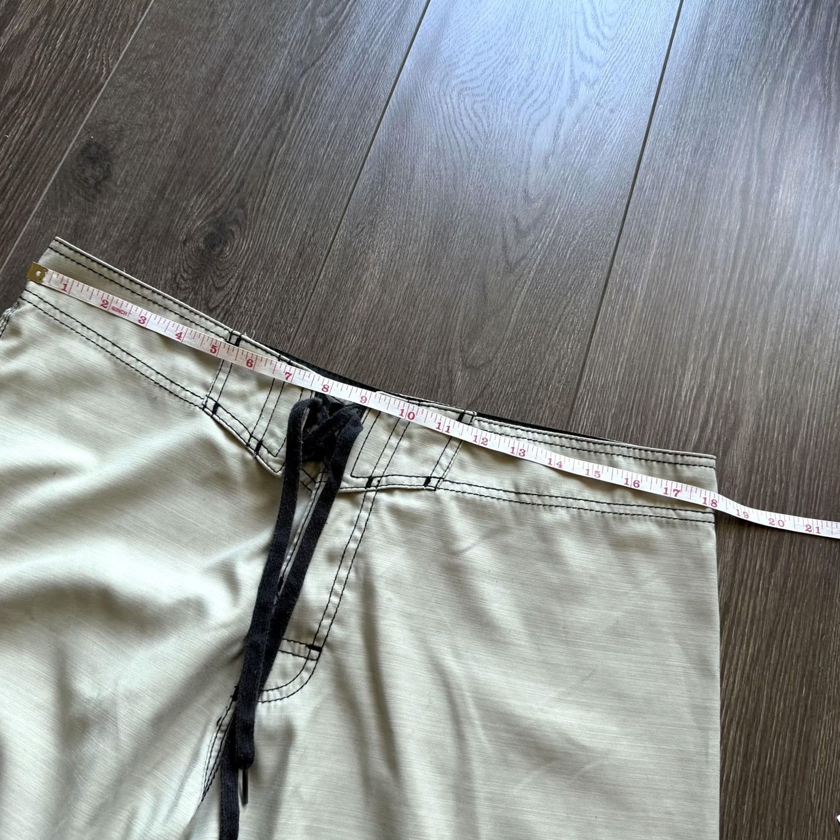 Billabong Billabong Board Shorts Mens 36 Beige Cargo Pocket Surf Swim Trunks Y2K Beach Quick Dry Size US 36 / EU 52 - 8 Thumbnail
