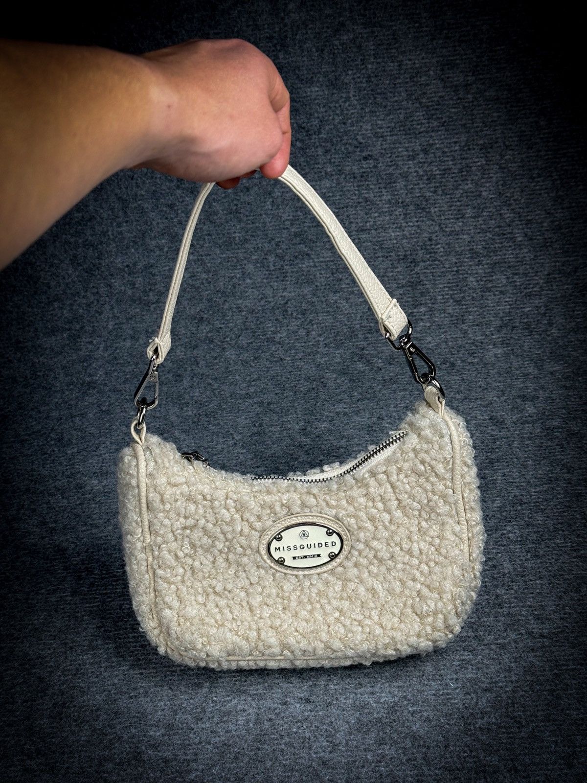Japanese Brand Mini Shoulder Bag Sherpa fleece y2k Size ONE SIZE - 8 Thumbnail