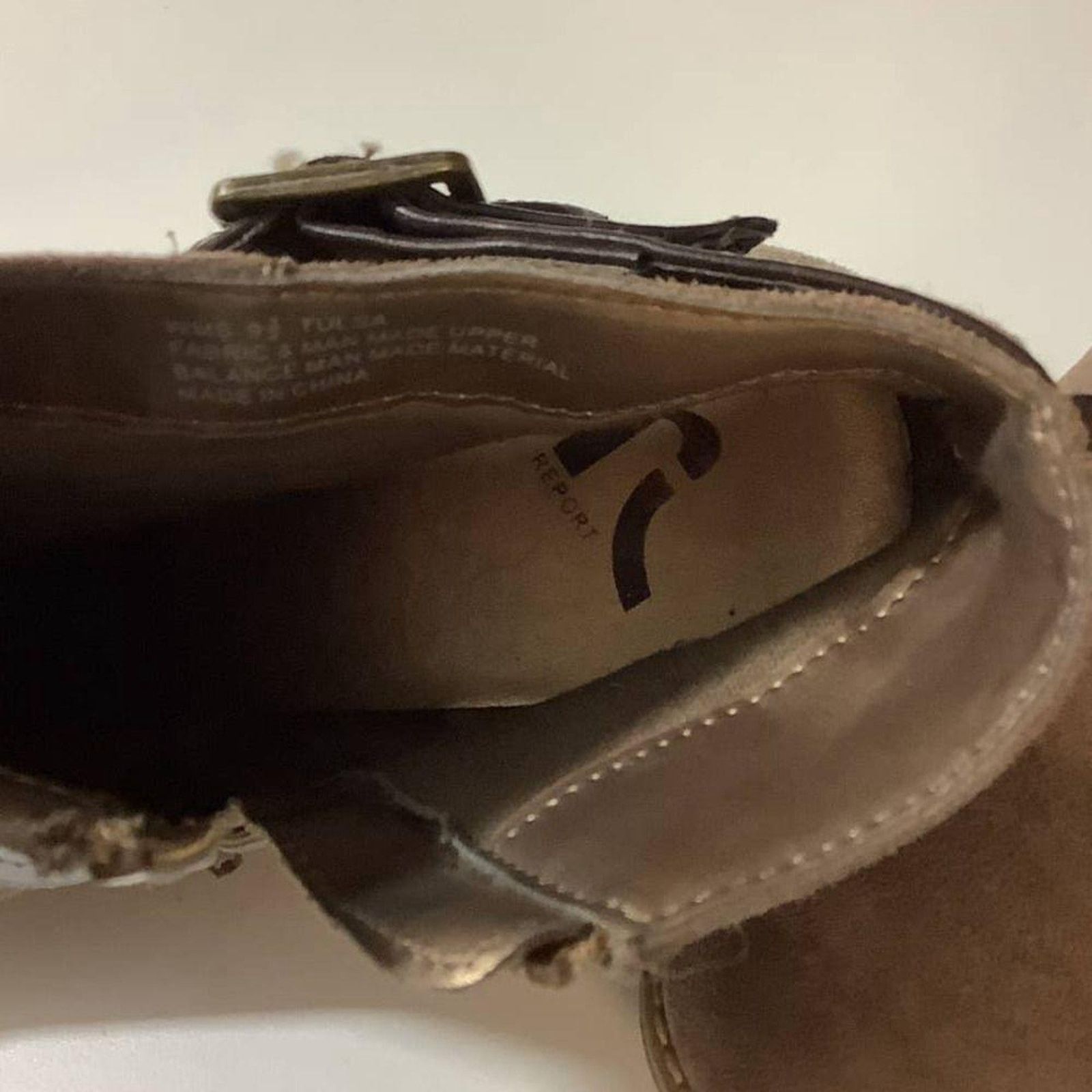 Report Collection Boho Minimalist Taupe Faux Suede Ankle Booties Report 8.5 Size US 8.5 / IT 38.5 - 9 Thumbnail